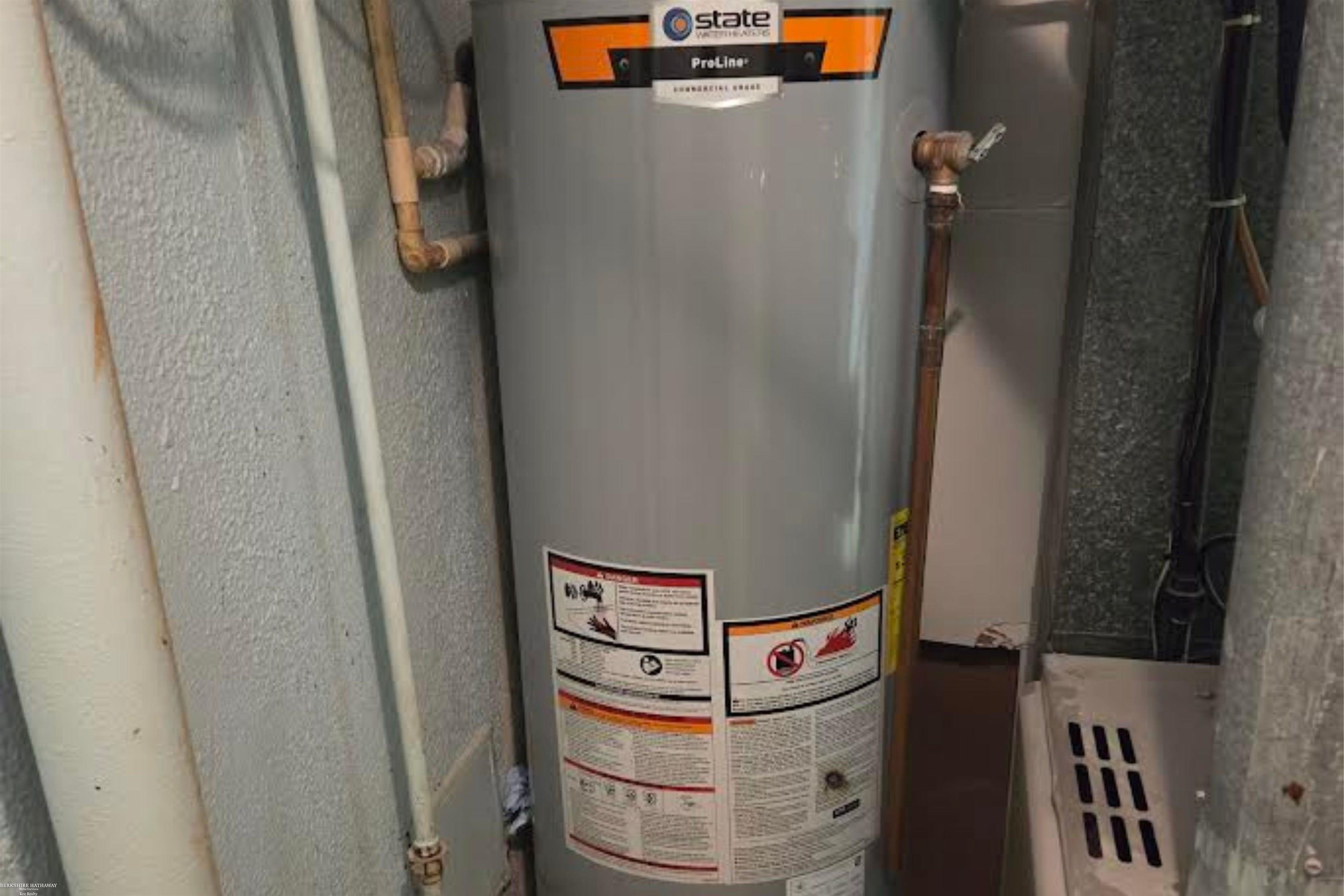 Sterling Heights, Michigan 48312, United States, 4 Bedrooms Bedrooms, ,2 BathroomsBathrooms,Residential,Active,110557