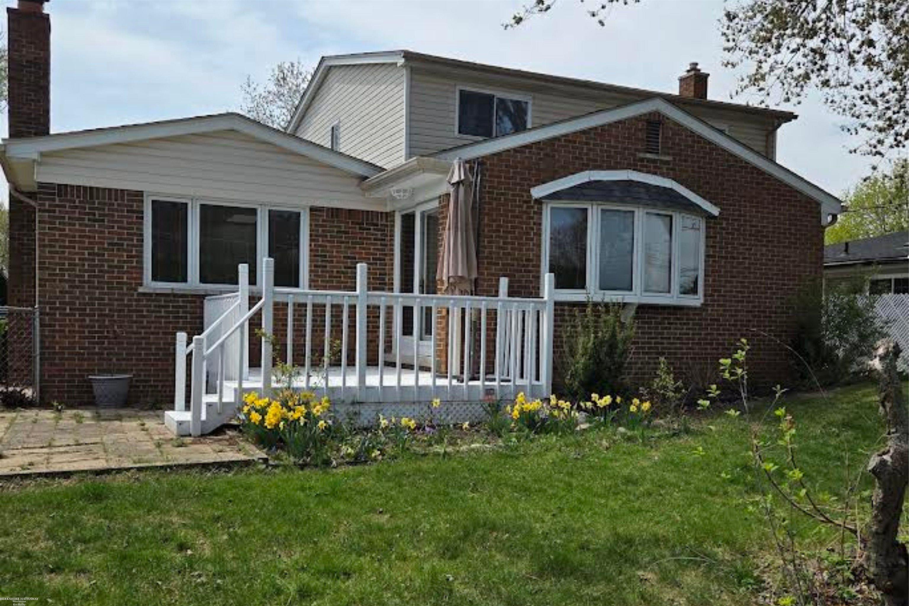 Sterling Heights, Michigan 48312, United States, 4 Bedrooms Bedrooms, ,2 BathroomsBathrooms,Residential,Active,110557