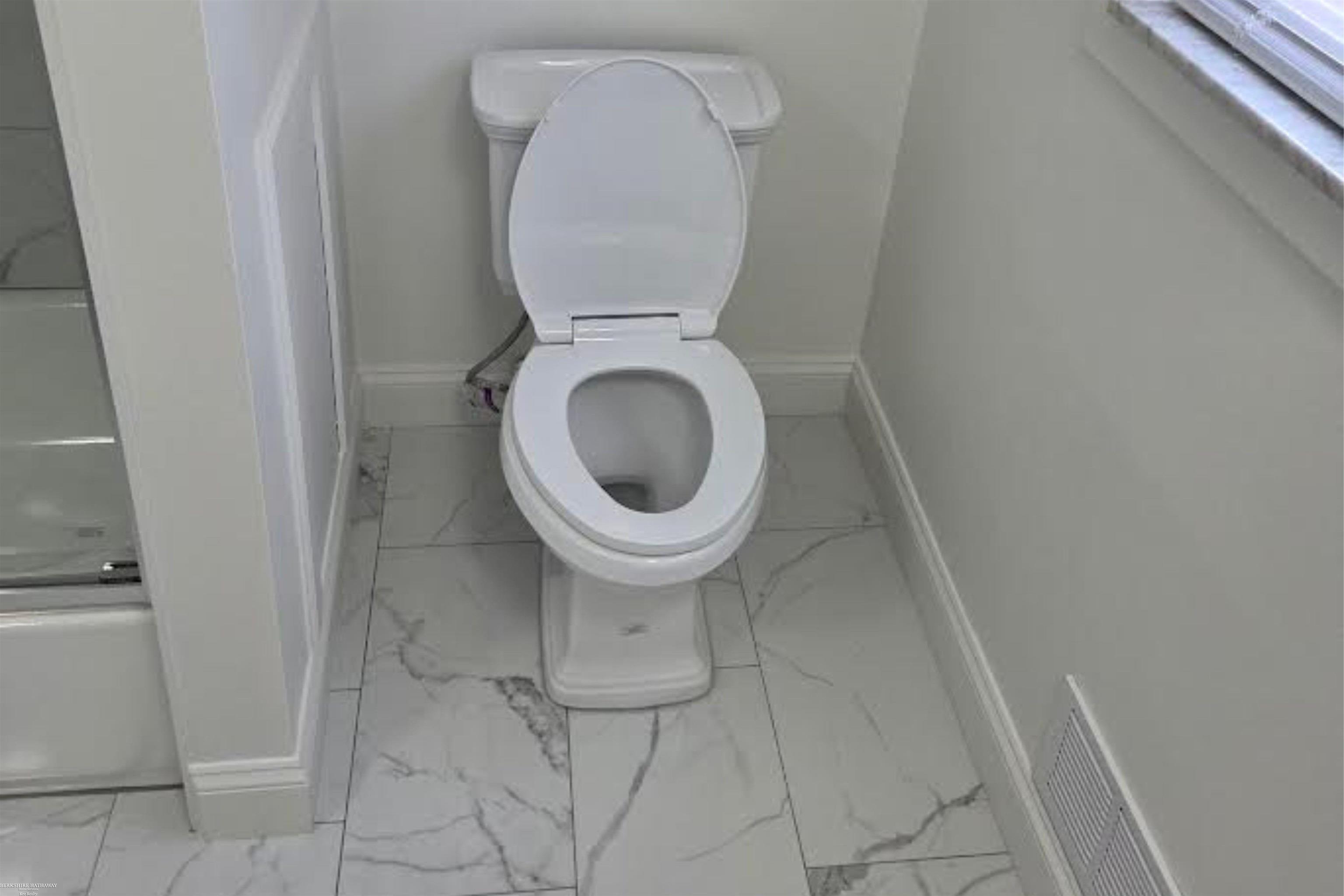 Sterling Heights, Michigan 48312, United States, 4 Bedrooms Bedrooms, ,2 BathroomsBathrooms,Residential,Active,110557