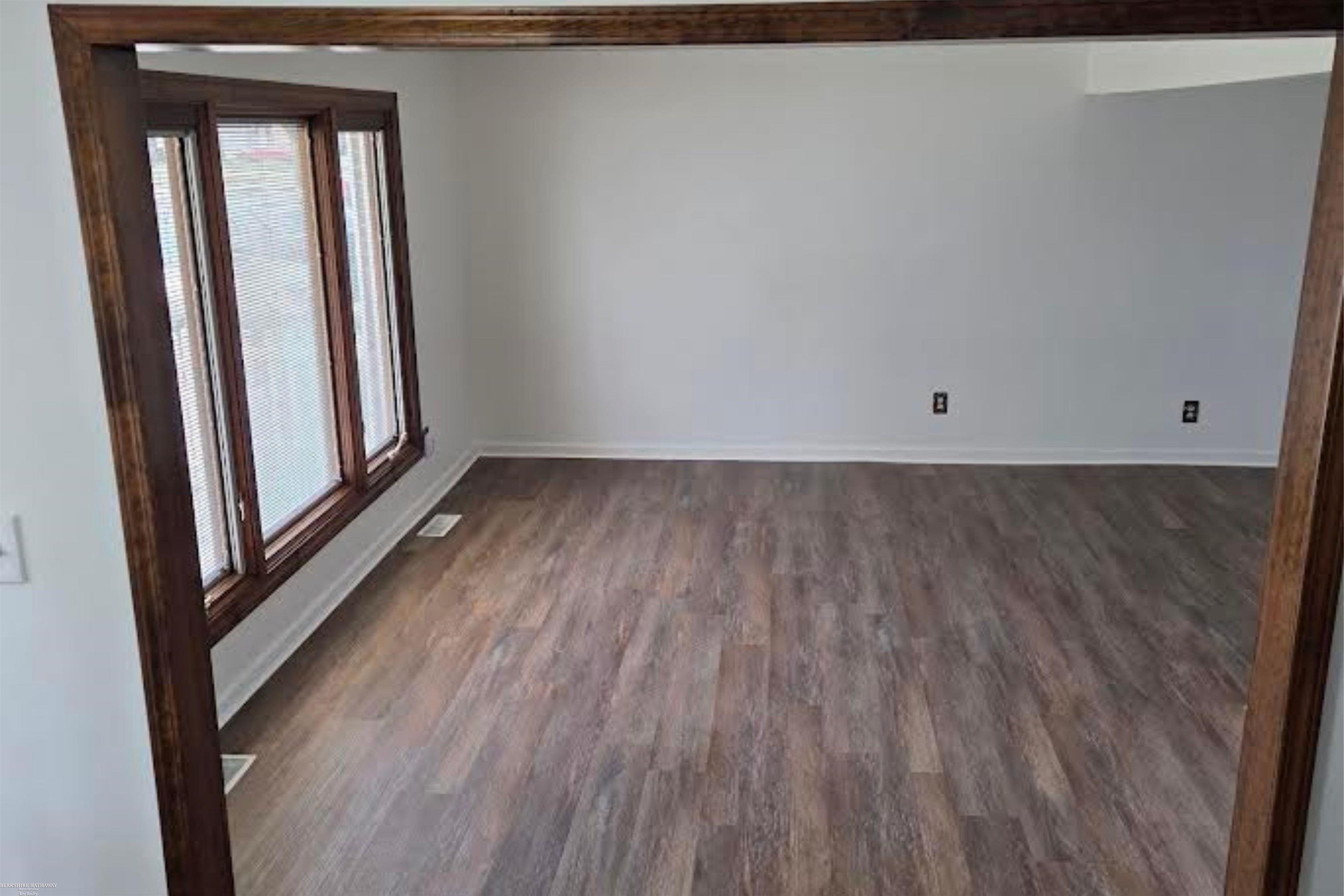 Sterling Heights, Michigan 48312, United States, 4 Bedrooms Bedrooms, ,2 BathroomsBathrooms,Residential,Active,110557