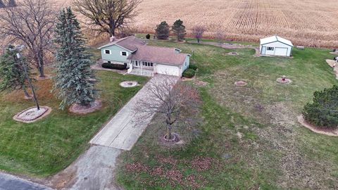 A home in New Lothrop