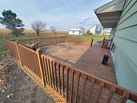 A home in New Lothrop