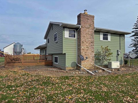 A home in New Lothrop