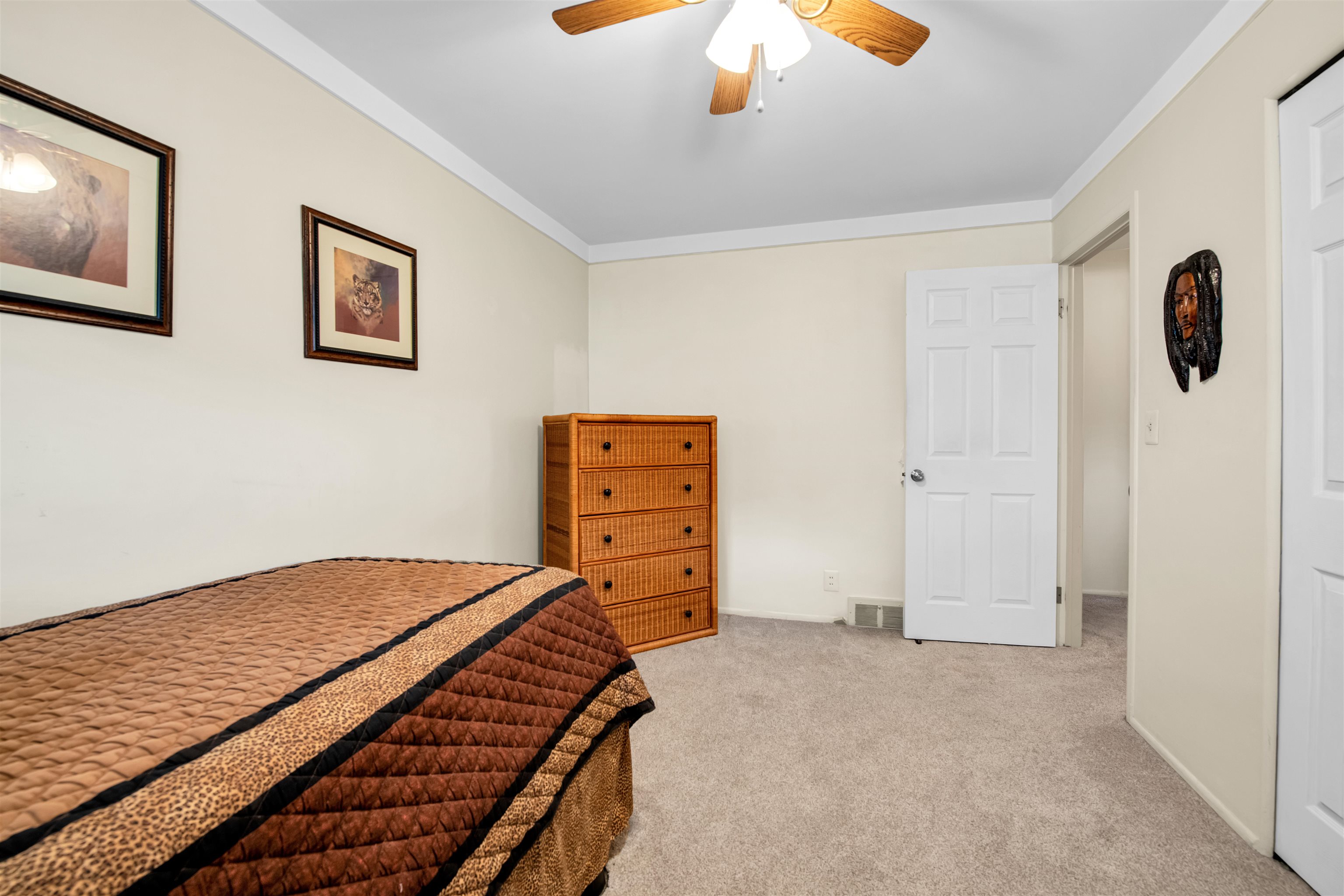 Warren, Michigan 48088, United States, 3 Bedrooms Bedrooms, ,2 BathroomsBathrooms,Residential,Active,161290