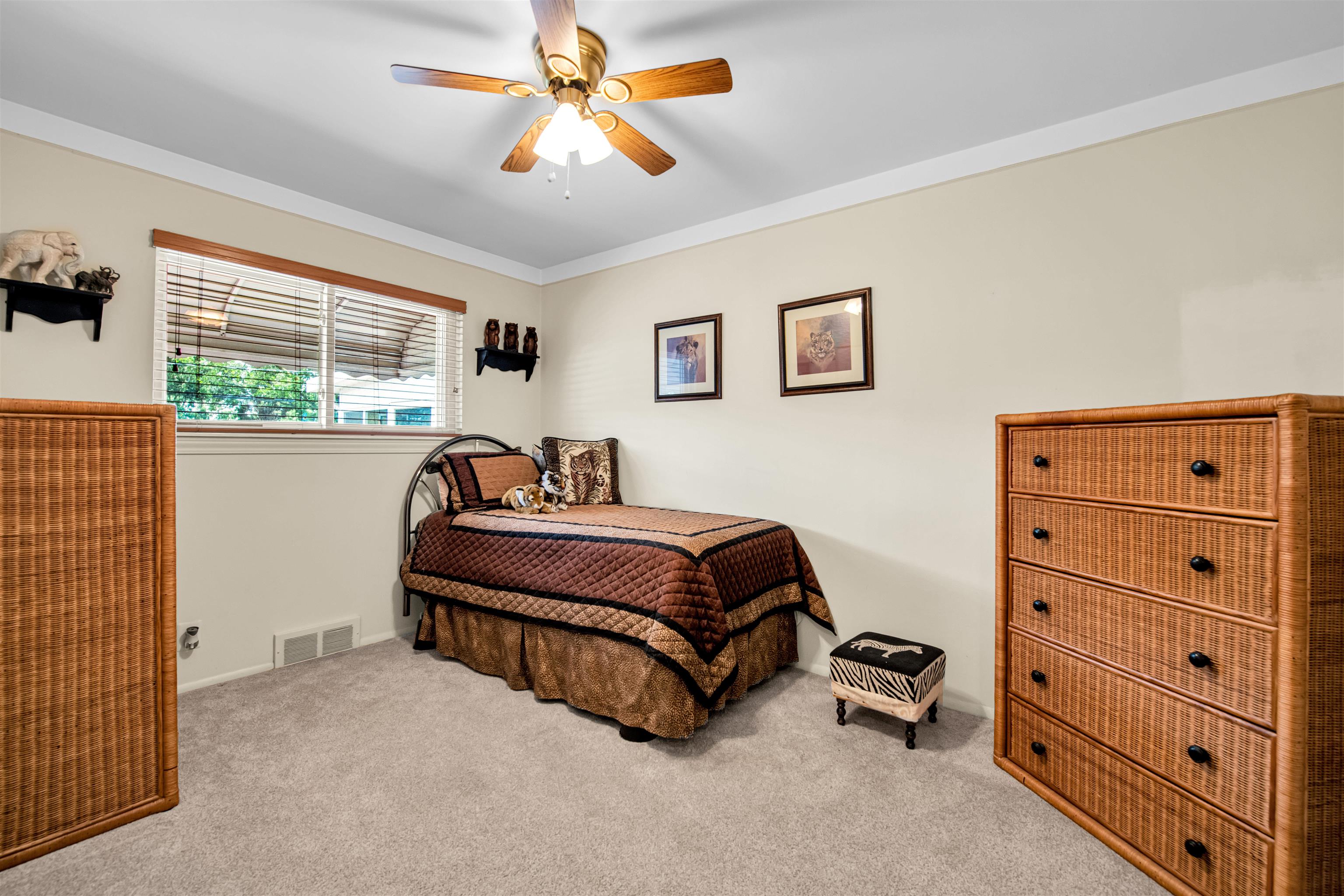 Warren, Michigan 48088, United States, 3 Bedrooms Bedrooms, ,2 BathroomsBathrooms,Residential,Active,161290