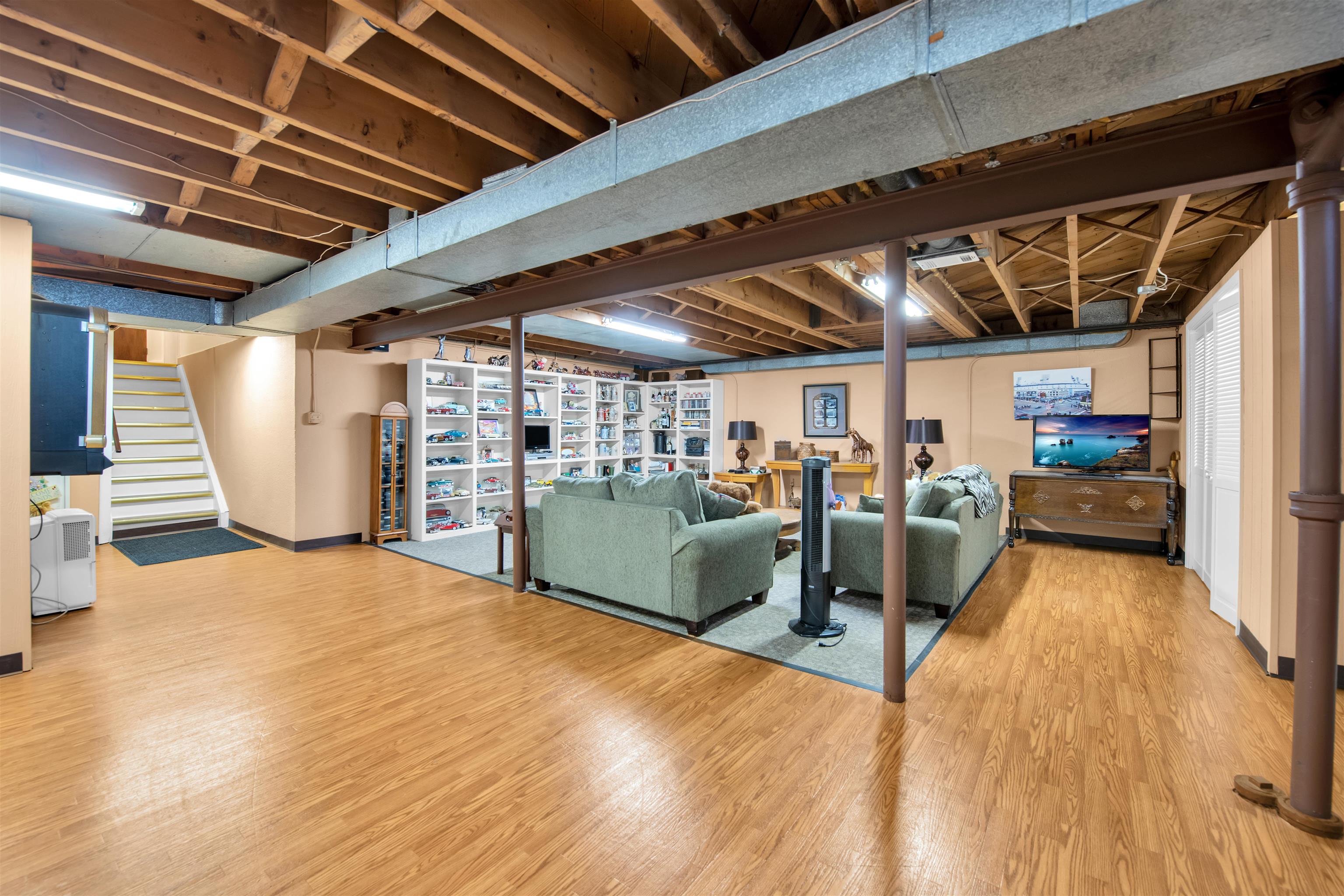 Warren, Michigan 48088, United States, 3 Bedrooms Bedrooms, ,2 BathroomsBathrooms,Residential,Active,161290