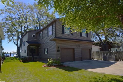 A home in Algonac