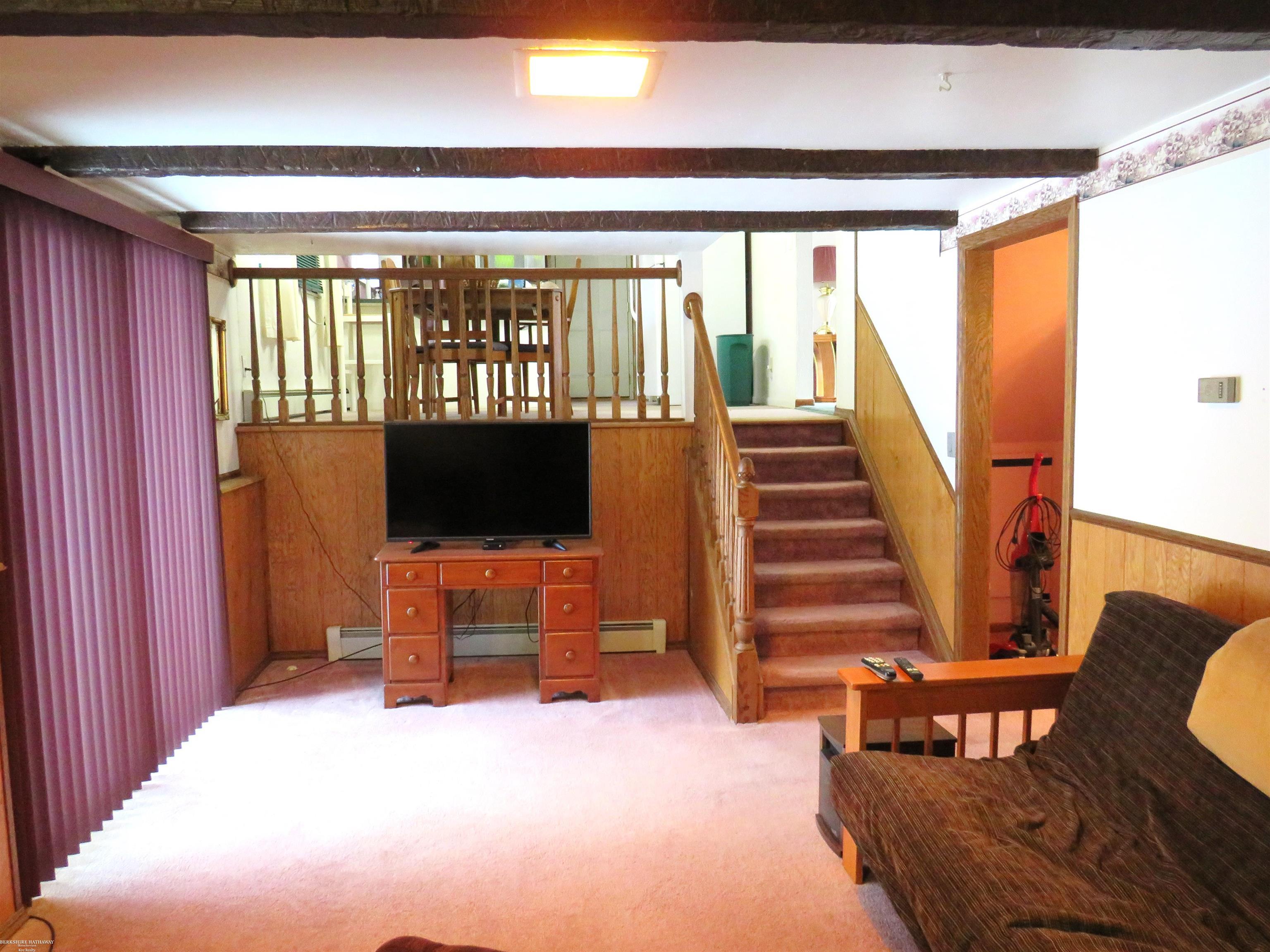 Columbus, Michigan 48063, United States, 3 Bedrooms Bedrooms, ,2 BathroomsBathrooms,Residential,Pending,76926