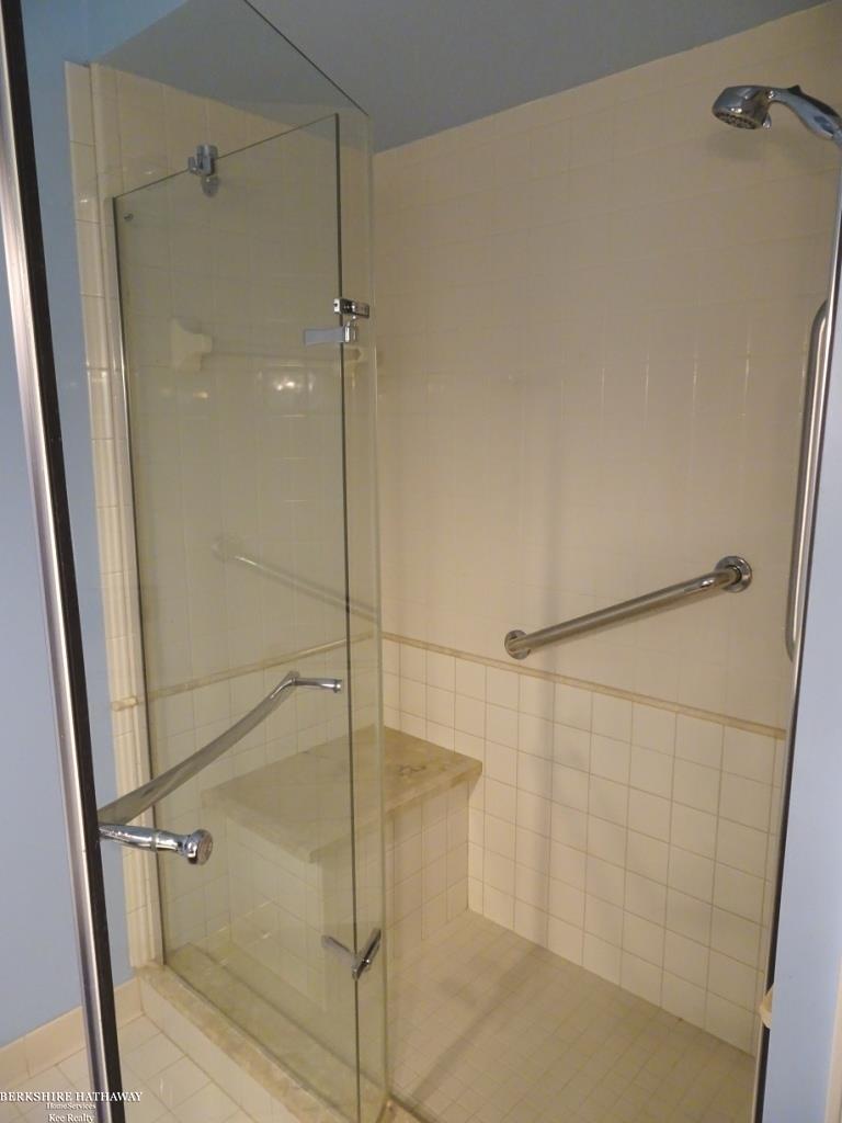 Saint Clair Shores, Michigan 48082, United States, 2 Bedrooms Bedrooms, ,2 BathroomsBathrooms,Residential,Active,139865