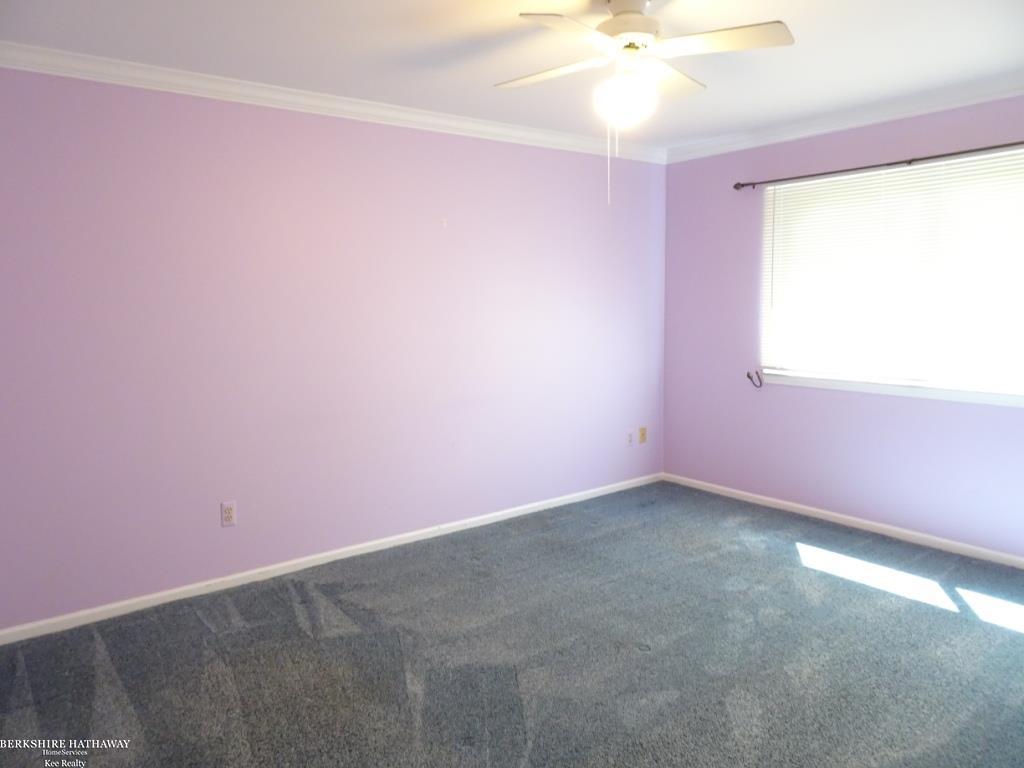 Saint Clair Shores, Michigan 48082, United States, 2 Bedrooms Bedrooms, ,2 BathroomsBathrooms,Residential,Active,139865