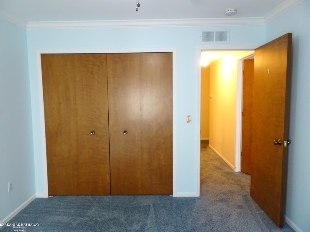 Saint Clair Shores, Michigan 48082, United States, 2 Bedrooms Bedrooms, ,2 BathroomsBathrooms,Residential,Active,139865