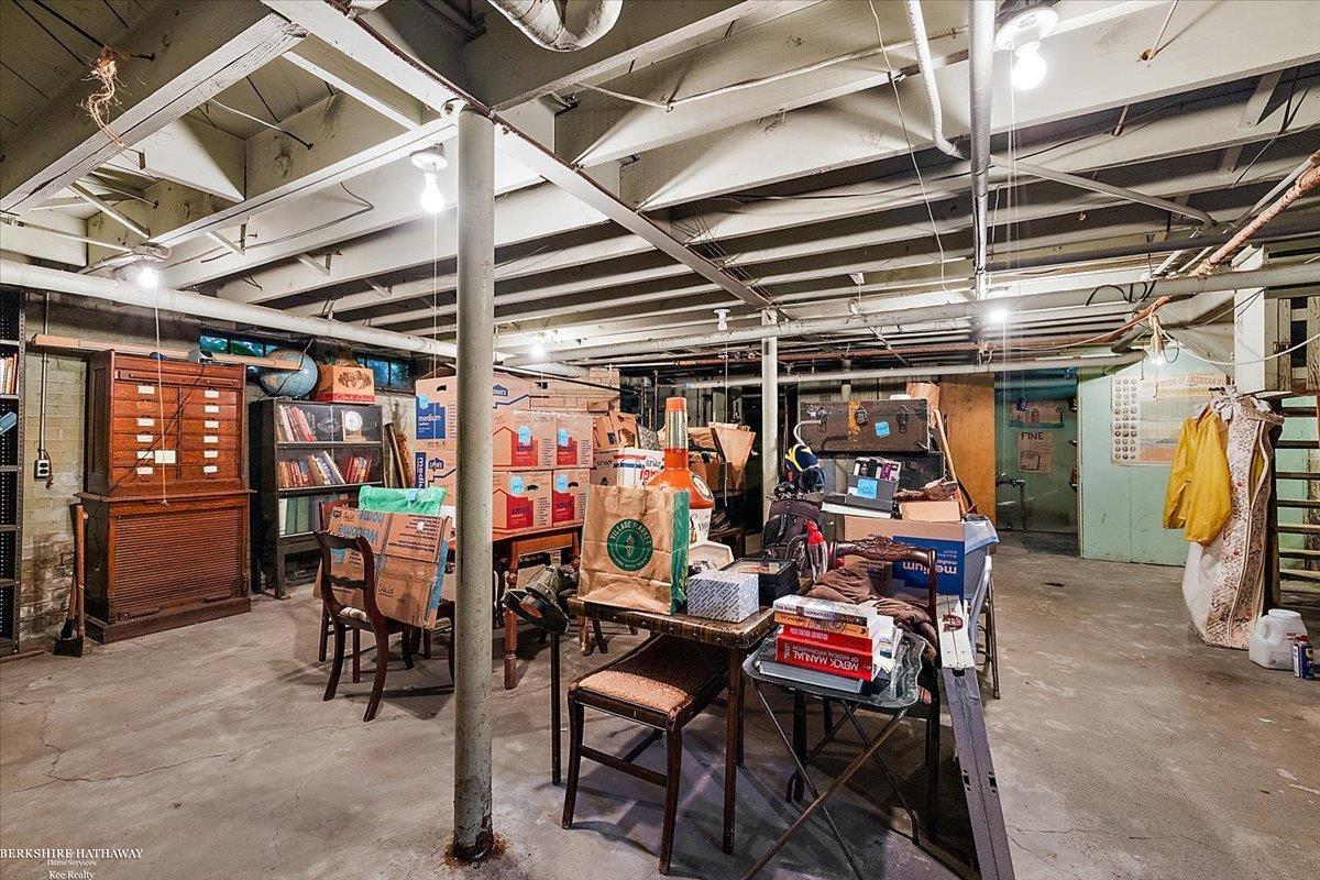 Detroit, Michigan 48224, United States, 3 Bedrooms Bedrooms, ,2 BathroomsBathrooms,Residential,Active,166234