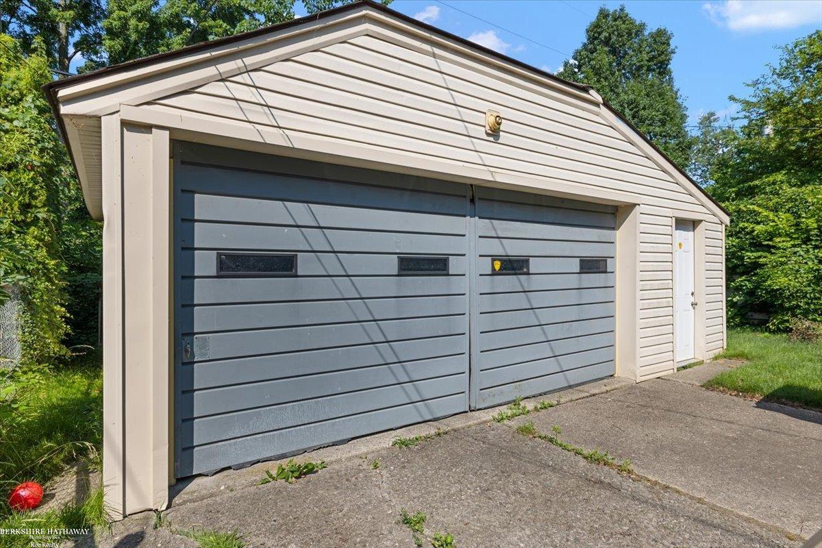 Detroit, Michigan 48224, United States, 3 Bedrooms Bedrooms, ,2 BathroomsBathrooms,Residential,Active,166234