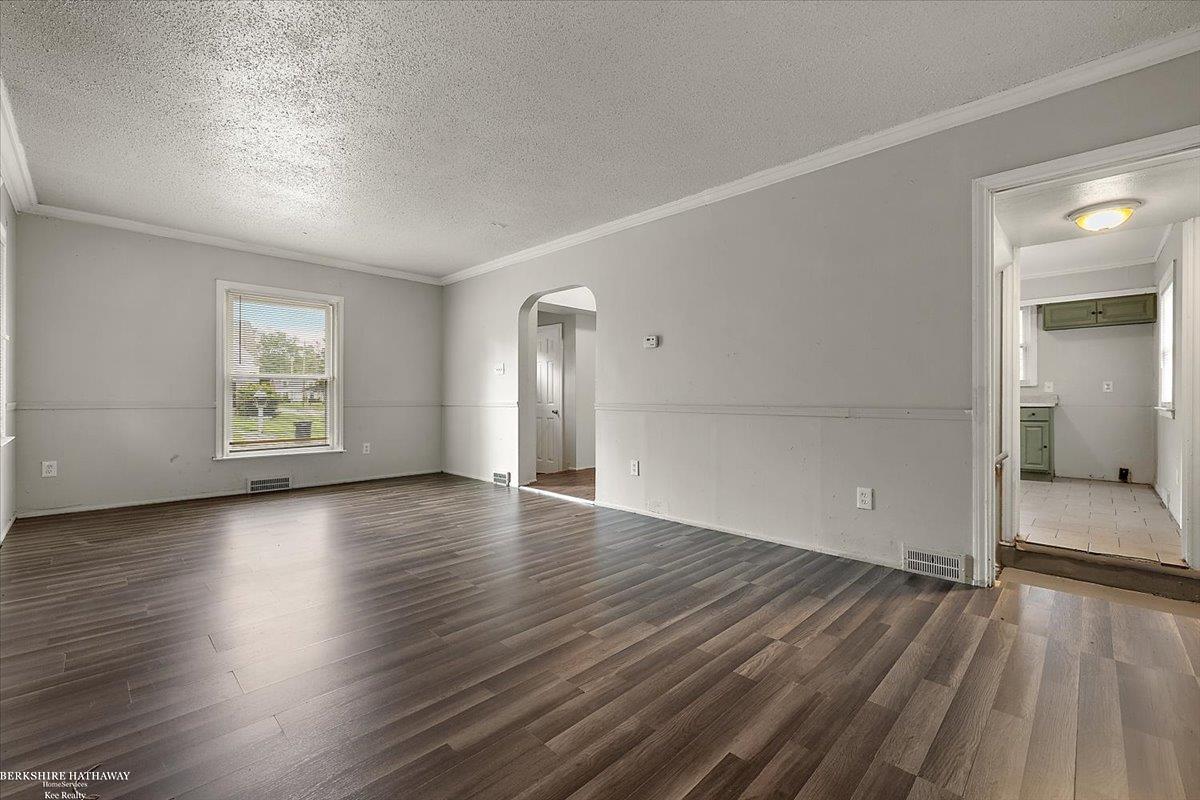 Detroit, Michigan 48224, United States, 3 Bedrooms Bedrooms, ,2 BathroomsBathrooms,Residential,Active,174156