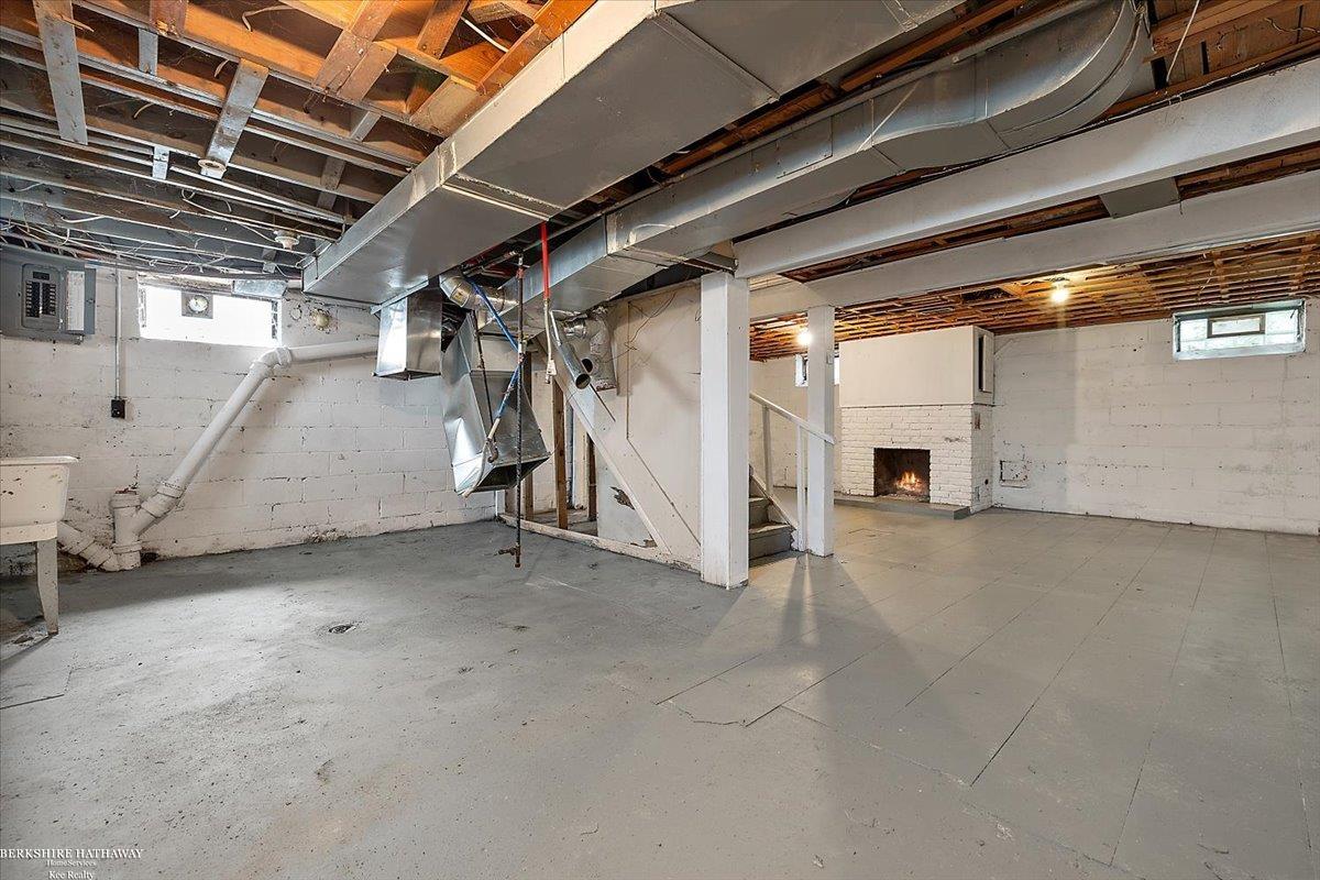 Detroit, Michigan 48224, United States, 3 Bedrooms Bedrooms, ,2 BathroomsBathrooms,Residential,Active,174156