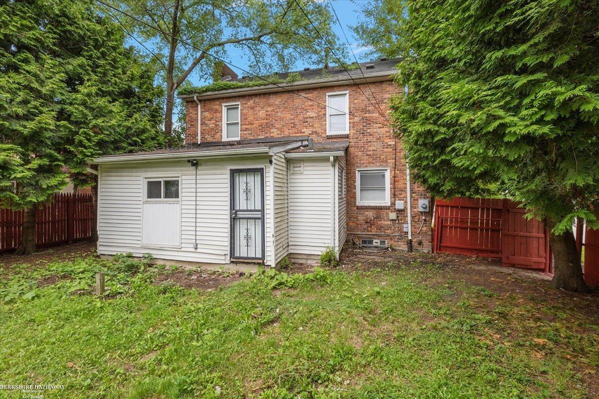 Detroit, Michigan 48224, United States, 3 Bedrooms Bedrooms, ,2 BathroomsBathrooms,Residential,Active,174156