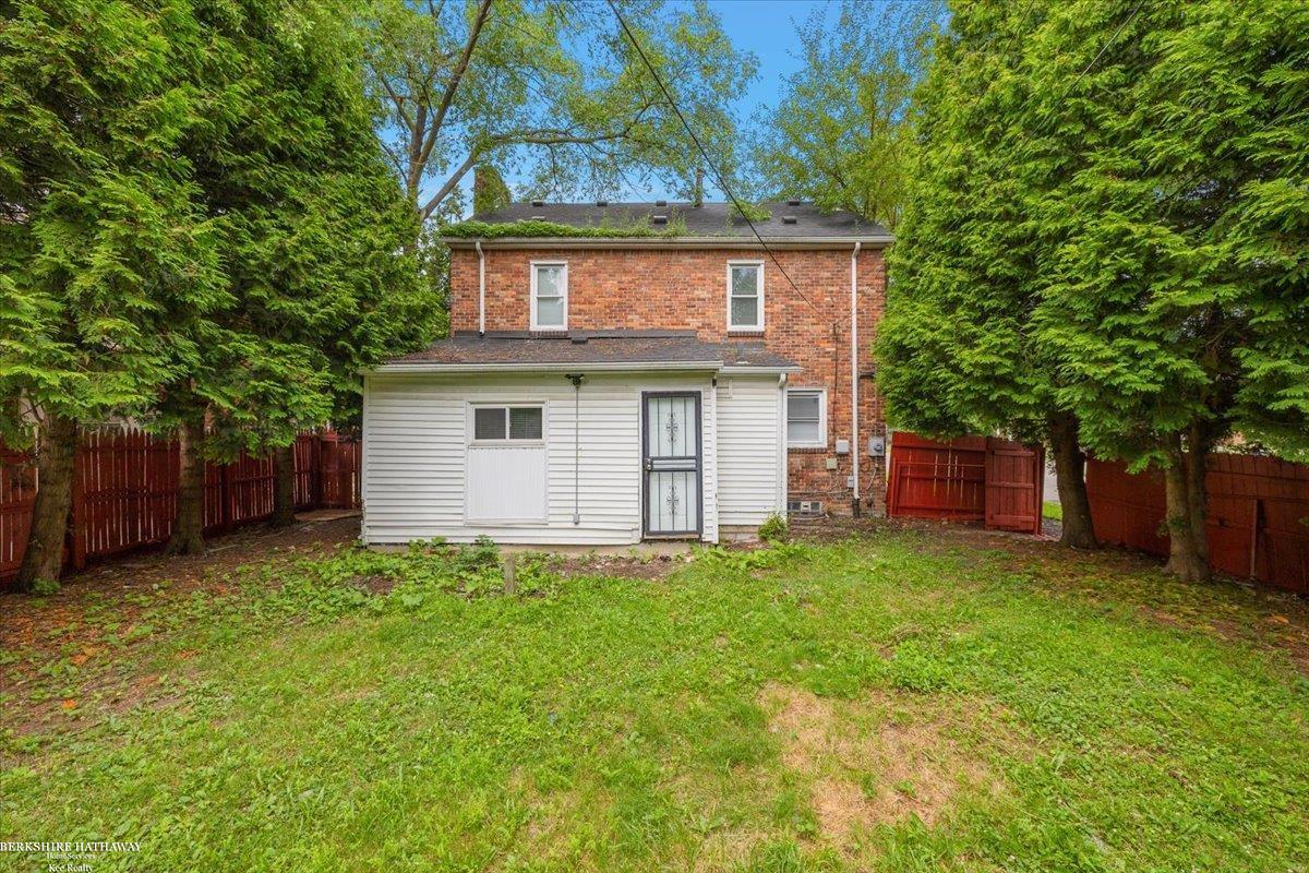 Detroit, Michigan 48224, United States, 3 Bedrooms Bedrooms, ,2 BathroomsBathrooms,Residential,Active,174156