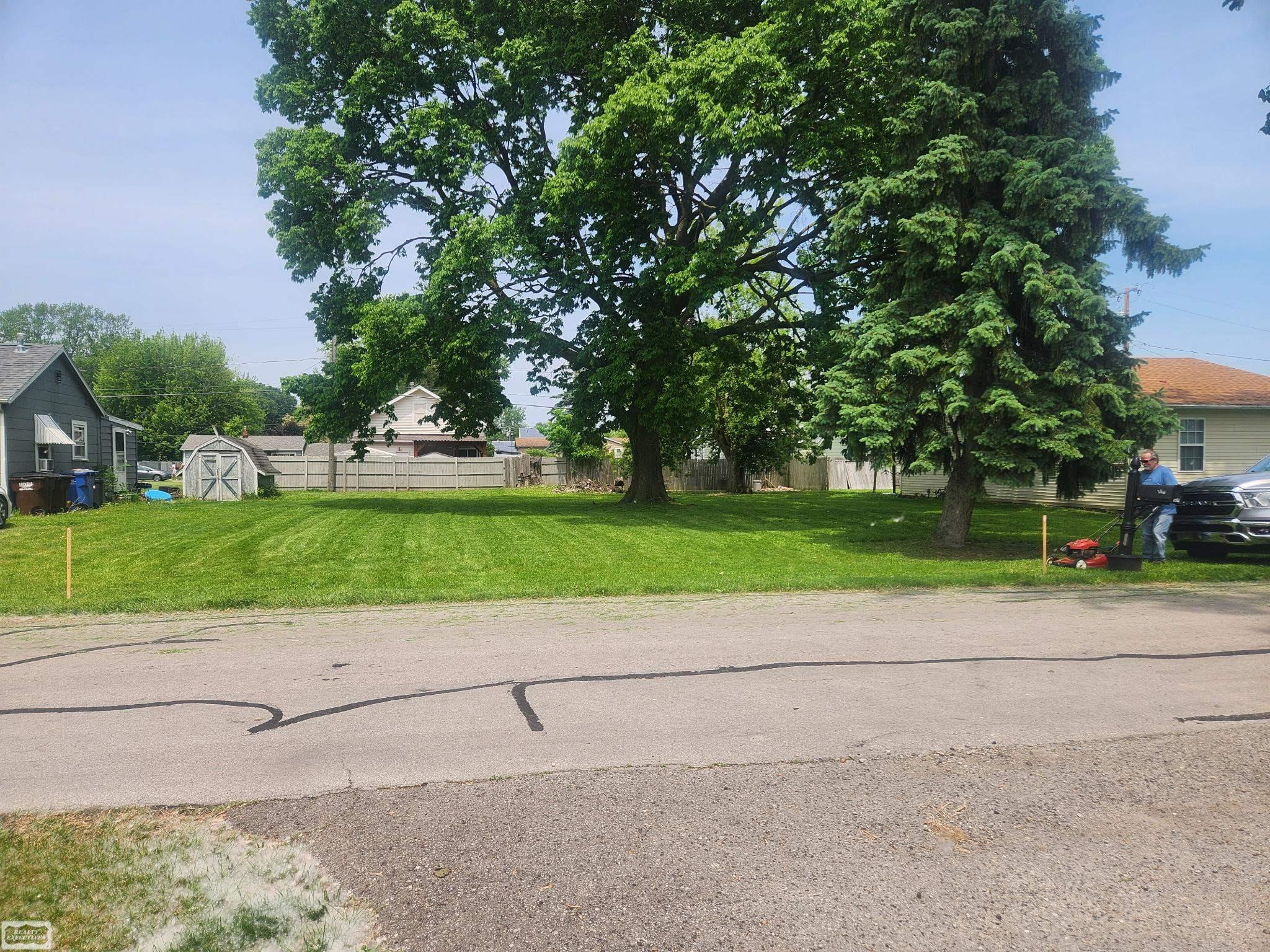 0 3rd Street