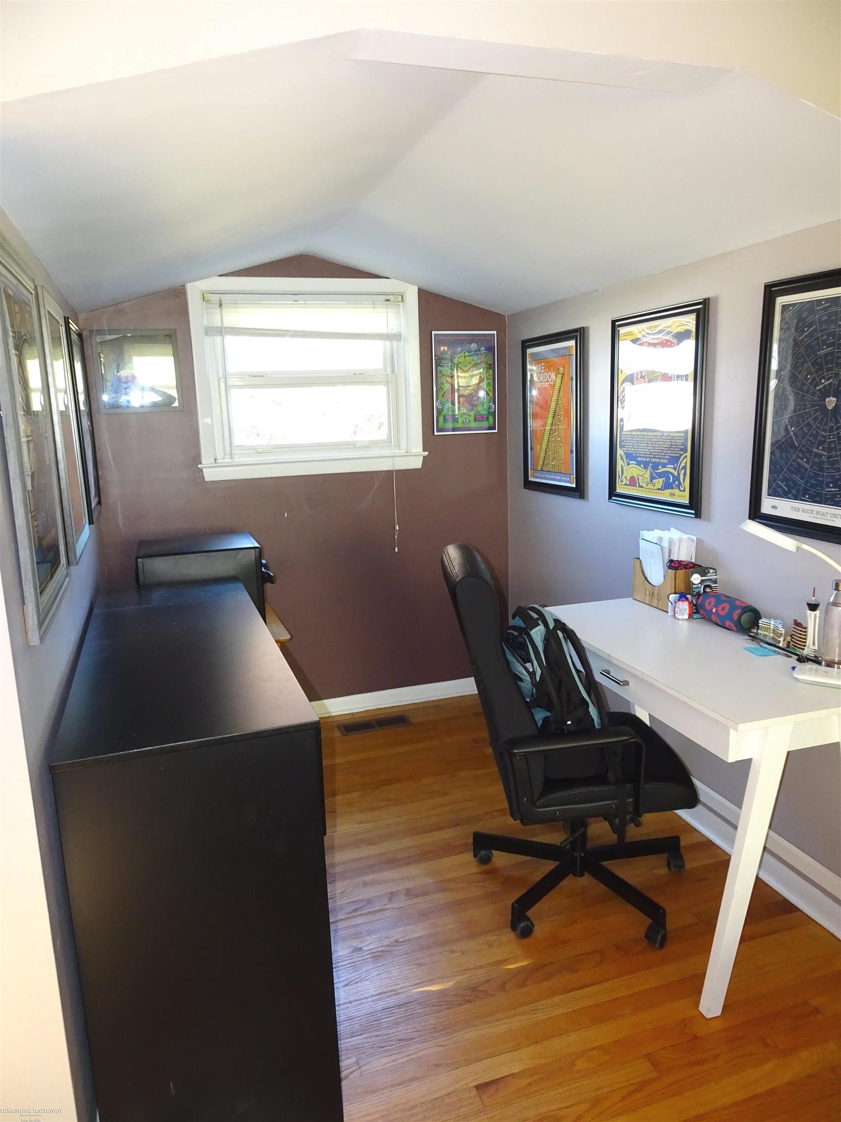 Fraser, Michigan 48026, United States, 4 Bedrooms Bedrooms, ,2 BathroomsBathrooms,Residential,Pending,137049