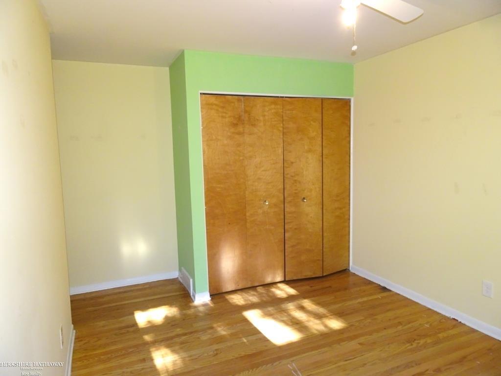 Fraser, Michigan 48026, United States, 4 Bedrooms Bedrooms, ,2 BathroomsBathrooms,Residential,Pending,137049