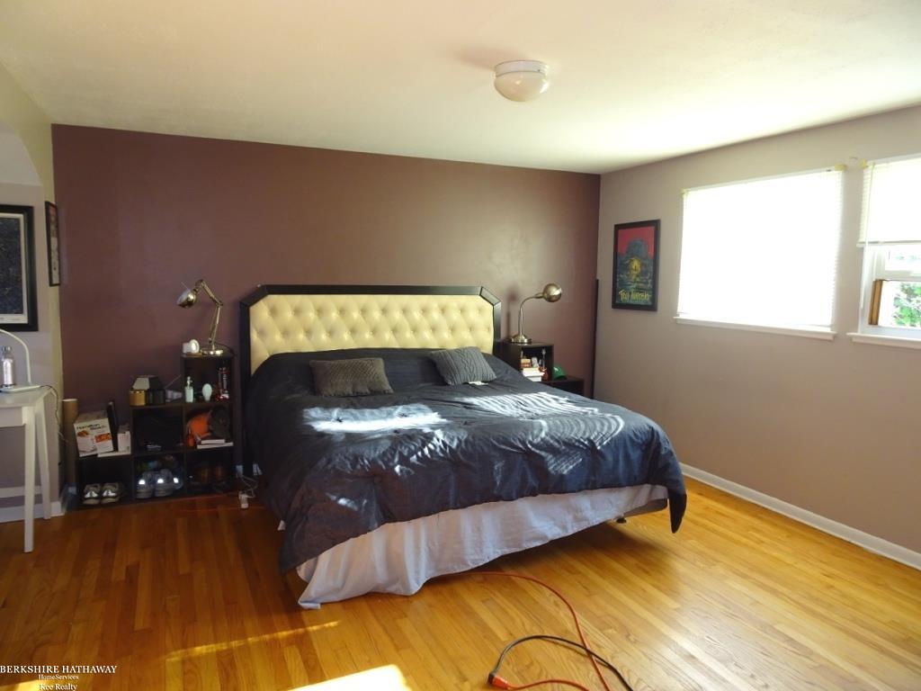 Fraser, Michigan 48026, United States, 4 Bedrooms Bedrooms, ,2 BathroomsBathrooms,Residential,Pending,137049