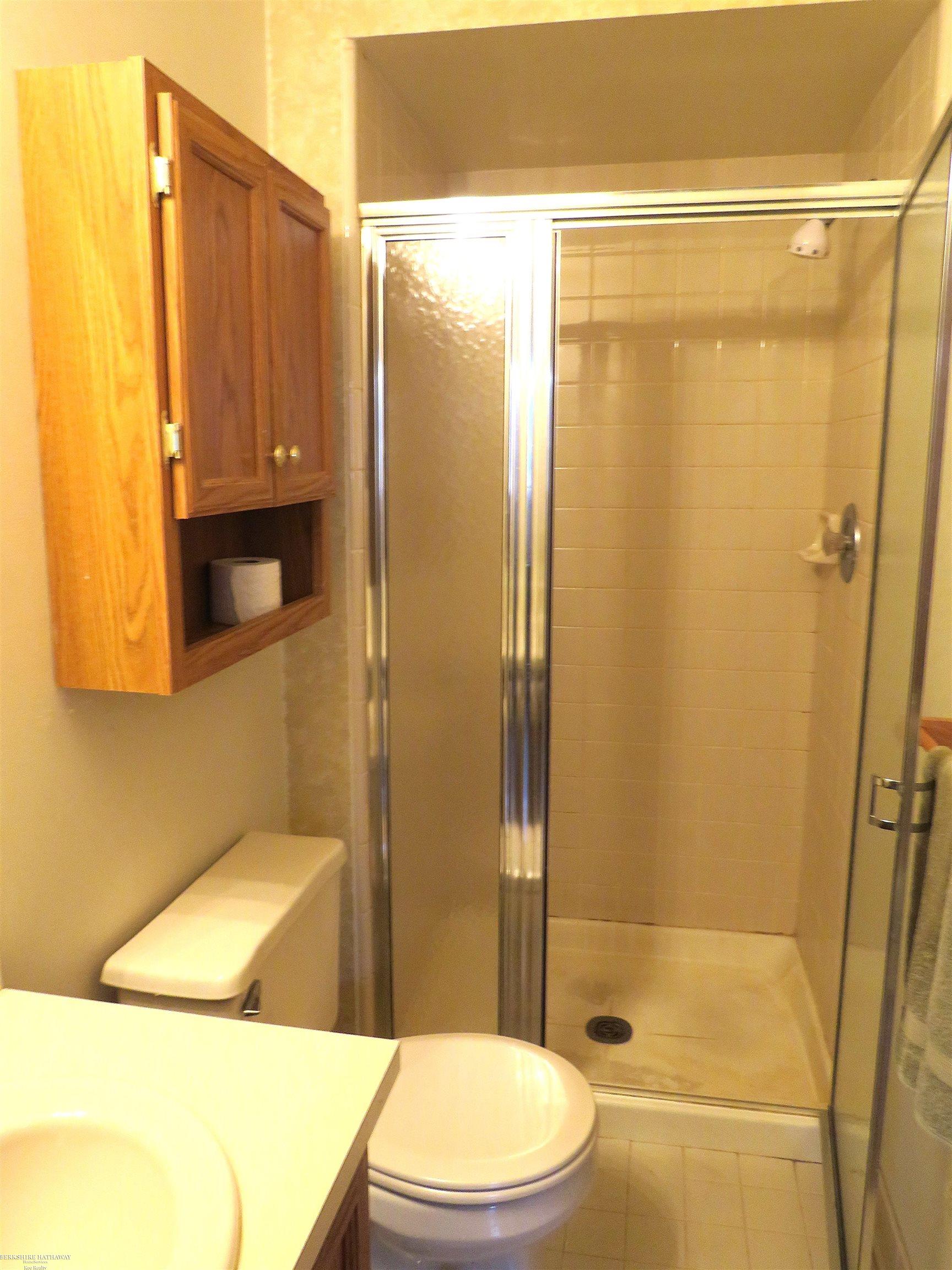 Warren, Michigan 48092, United States, 3 Bedrooms Bedrooms, ,2 BathroomsBathrooms,Residential,Pending,148683