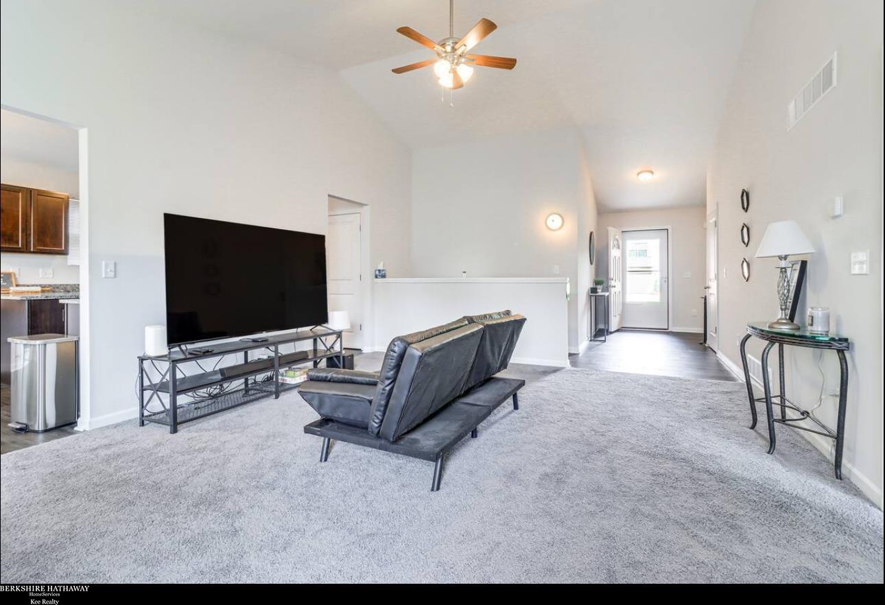 Romulus, Michigan 48174, United States, 3 Bedrooms Bedrooms, ,2 BathroomsBathrooms,Residential,Pending,137052