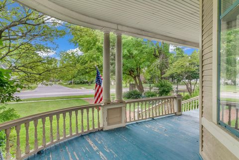 A home in Algonac