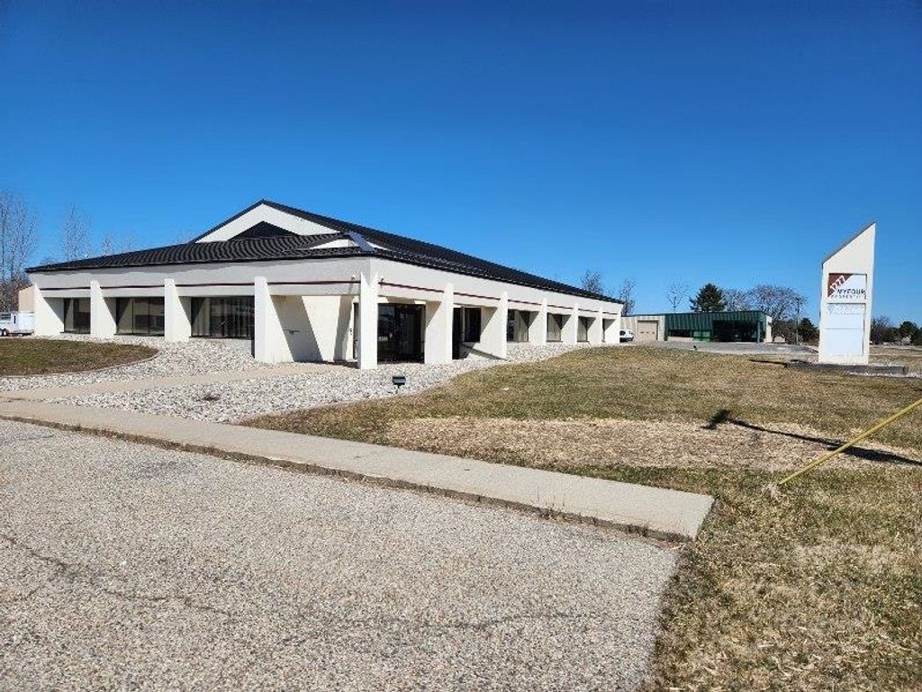 Photo of 1277 E Cedar Avenue, Gladwin, MI 48624 (MLS # 50171618)