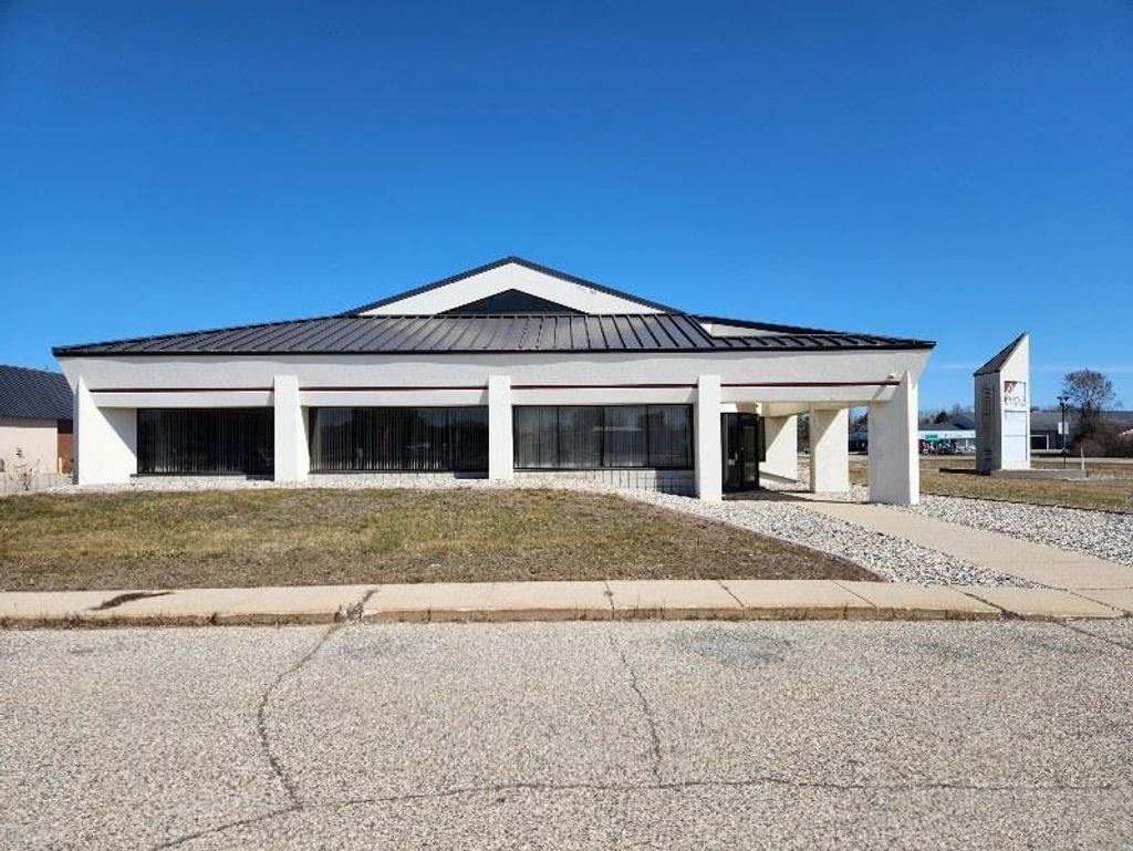 Photo of 1277 E Cedar Avenue, Gladwin, MI 48624 (MLS # 50171618)
