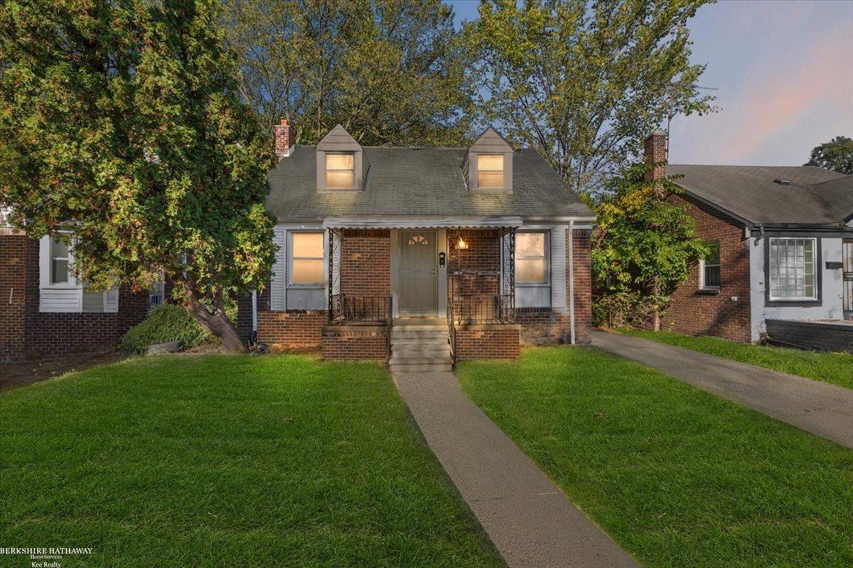Detroit, Michigan 48224, United States, 3 Bedrooms Bedrooms, ,1 BathroomBathrooms,Residential,Active,227194