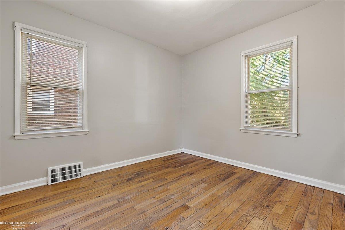 Detroit, Michigan 48224, United States, 3 Bedrooms Bedrooms, ,1 BathroomBathrooms,Residential,Active,227194