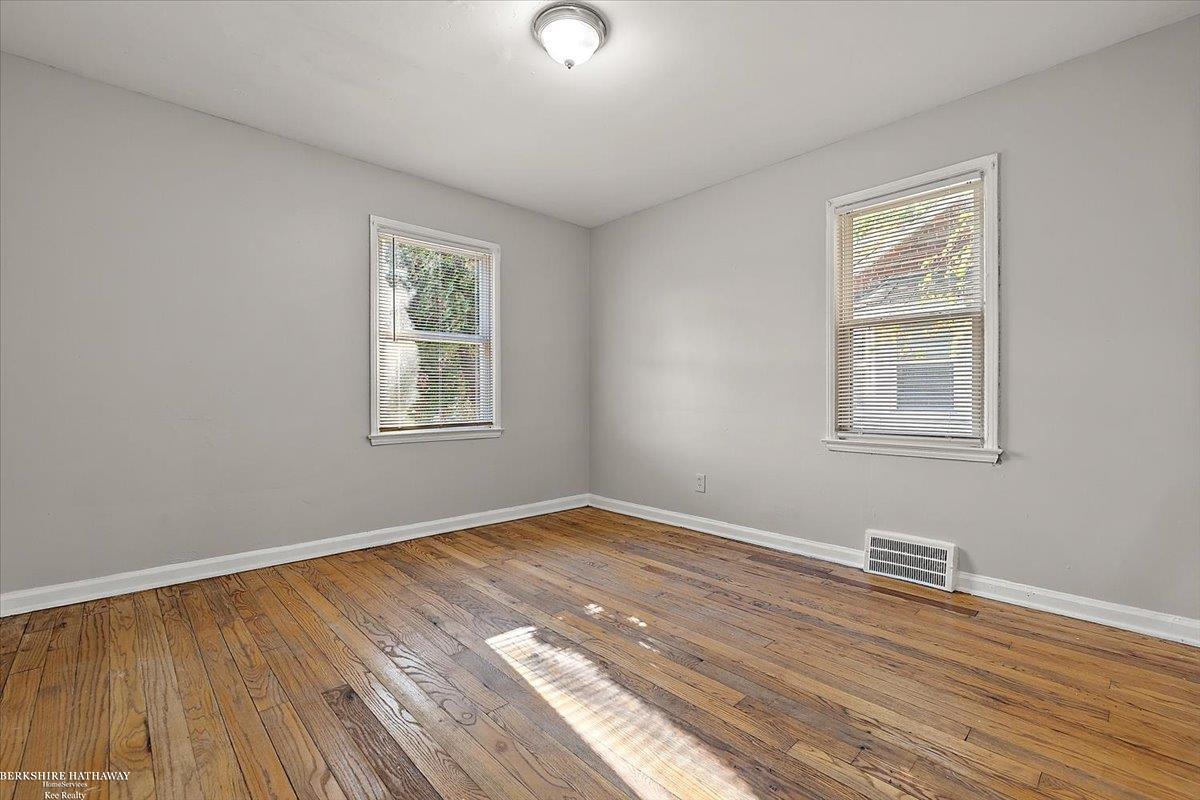 Detroit, Michigan 48224, United States, 3 Bedrooms Bedrooms, ,1 BathroomBathrooms,Residential,Active,227194