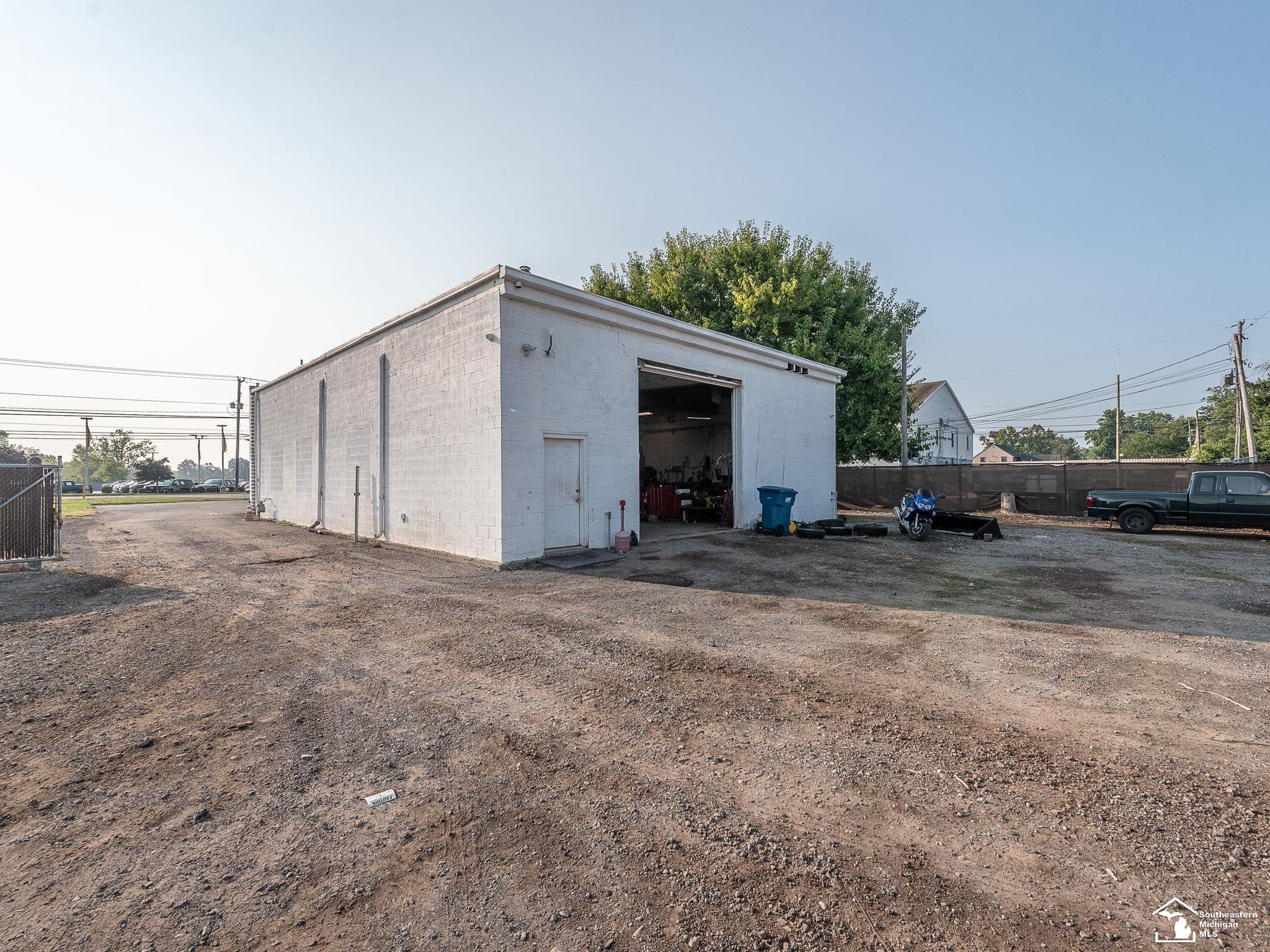 15213 S Dixie Highway