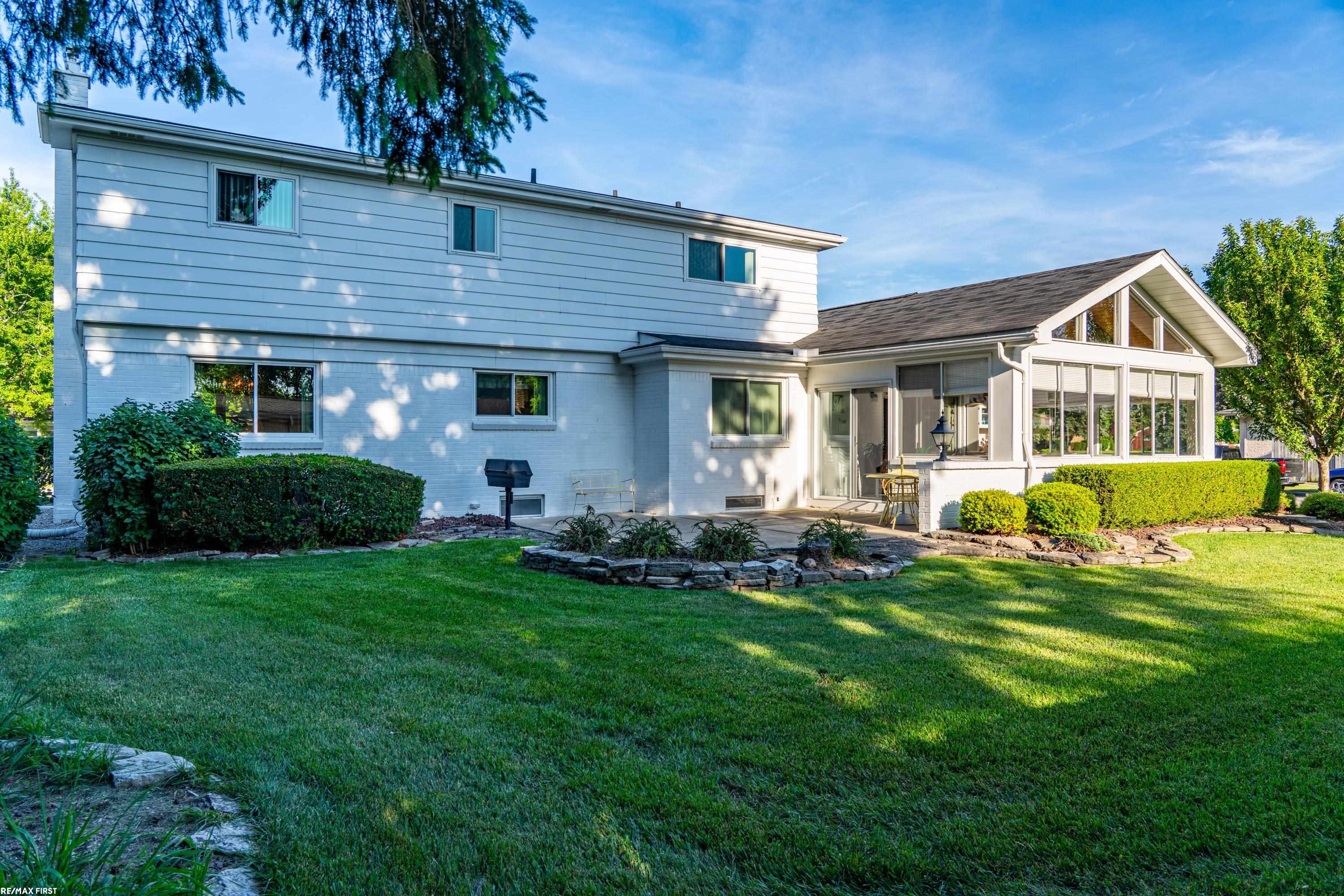 Properties Available 4 - 4 30607 Lorraine Avenue