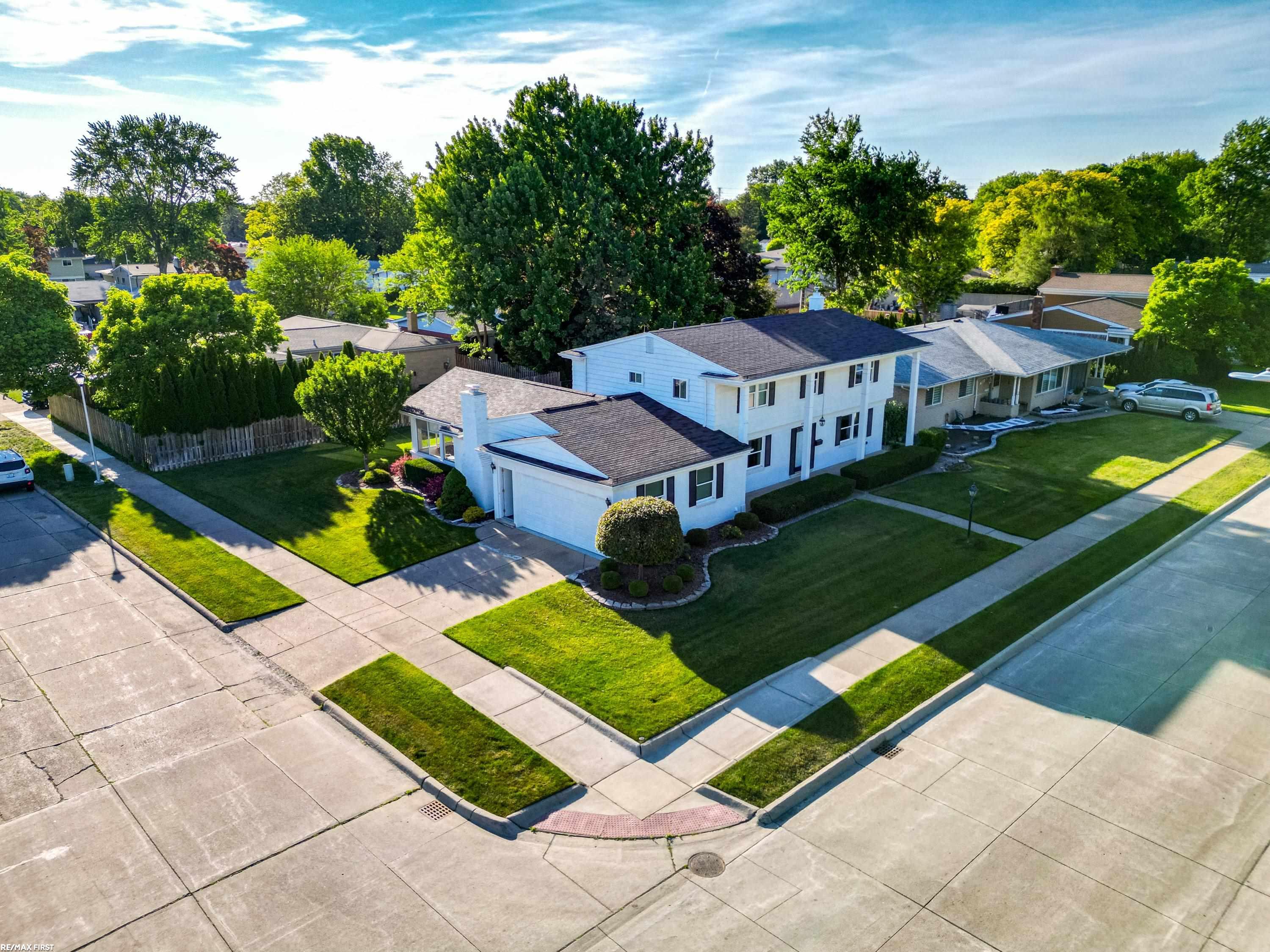 Properties Available 3 - 3 30607 Lorraine Avenue