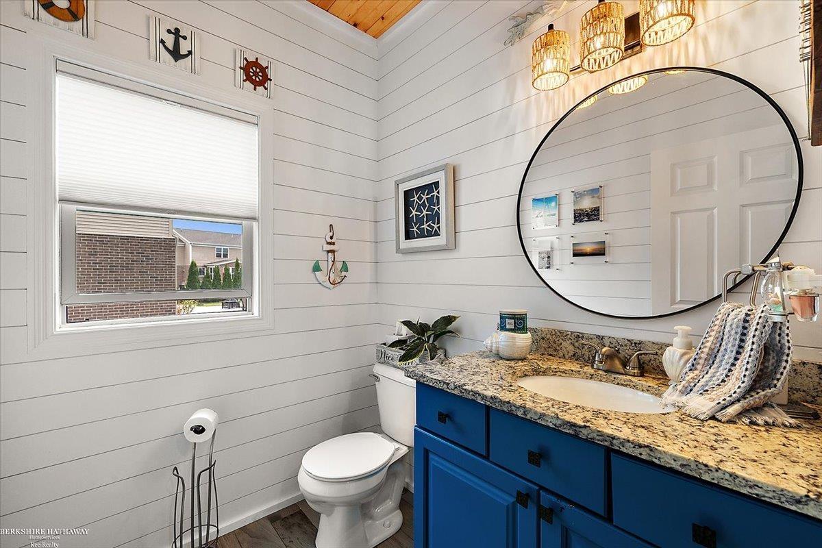 Harrison Twp, Michigan 48045, United States, 4 Bedrooms Bedrooms, ,3 BathroomsBathrooms,Residential,Active,213699