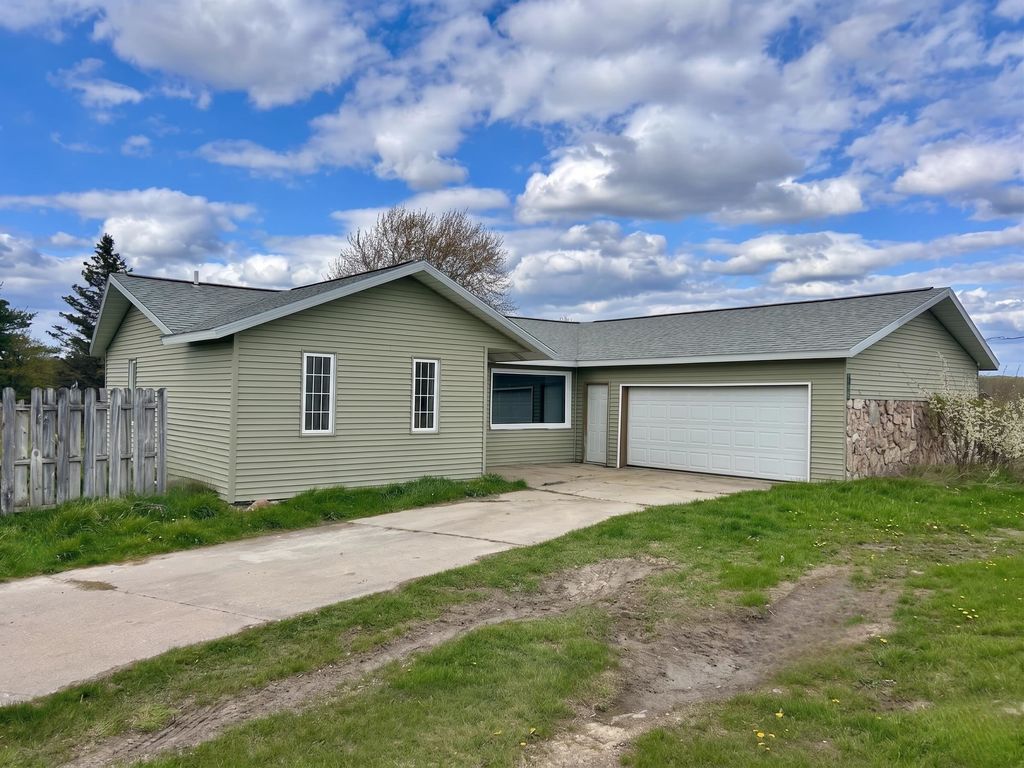 Photo of 2180 W Temple Drive, Harrison, MI 48625 (MLS # 50207677)