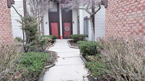 Photo of 24219 Evergreen Road 39 #39, Southfield, MI 48075 (MLS # 60980257)