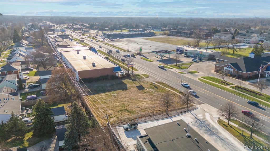 704 N TELEGRAPH Road