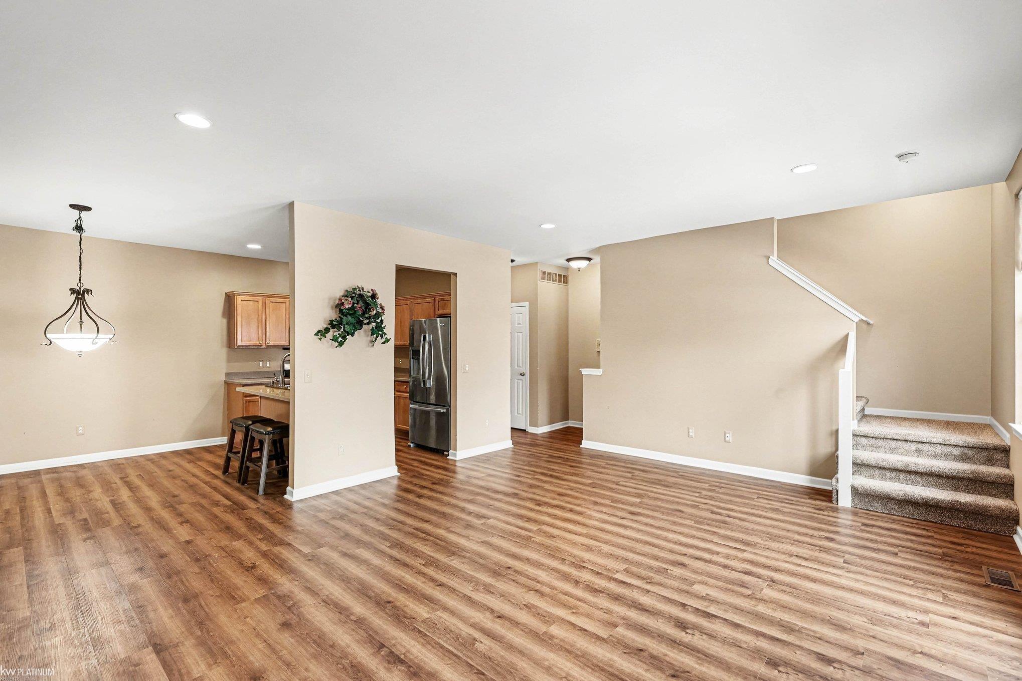 56659 Long Island Drive