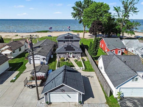 Photo of 705 Bay Road, Bay City, MI 48706 (MLS # 50213287)