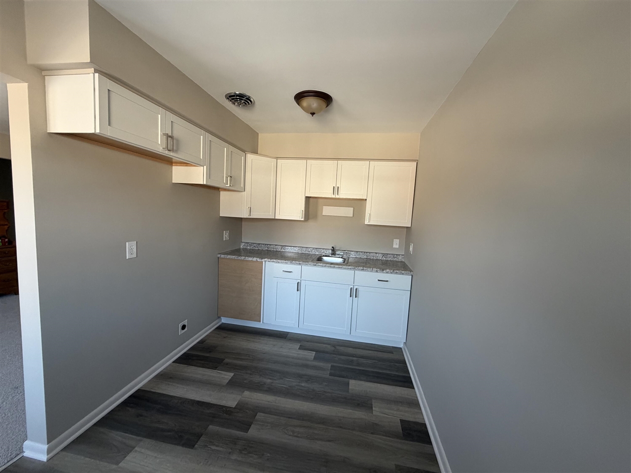 17540 N Mack Avenue 10