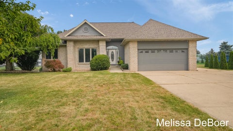 Photo of 1507 Joseph Lane, Hudsonville, MI 49426 (MLS # 70546480)
