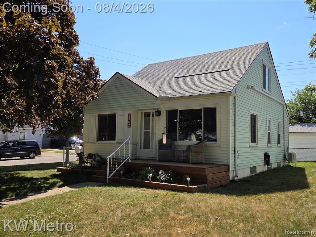 1403 N Bywood Avenue