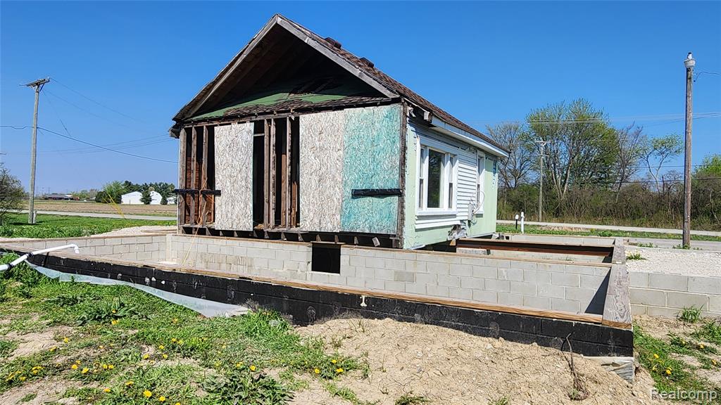 10781 Armstrong Road