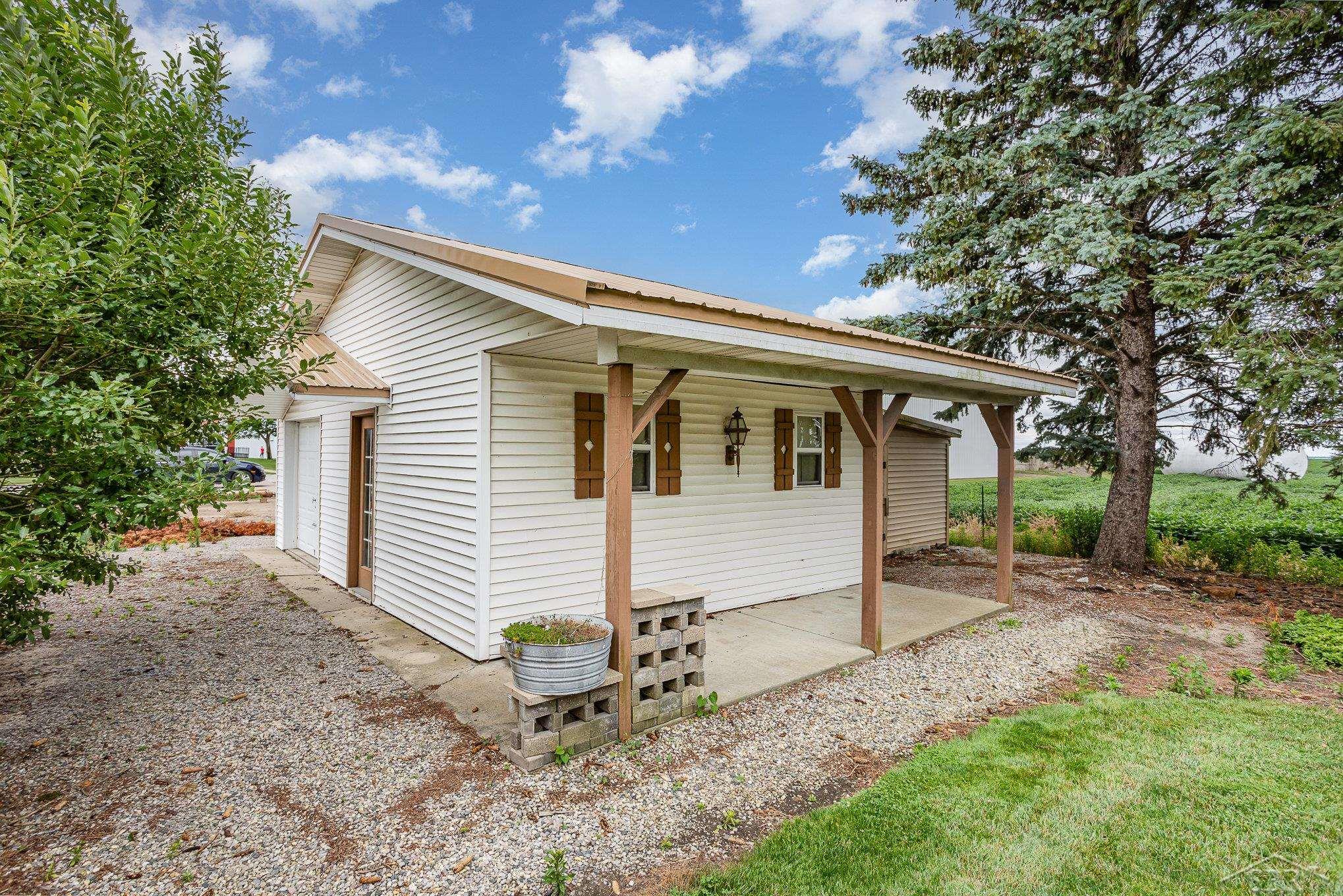 Saginaw, Michigan 48601, United States, 4 Bedrooms Bedrooms, ,2 BathroomsBathrooms,Residential,Active,211451