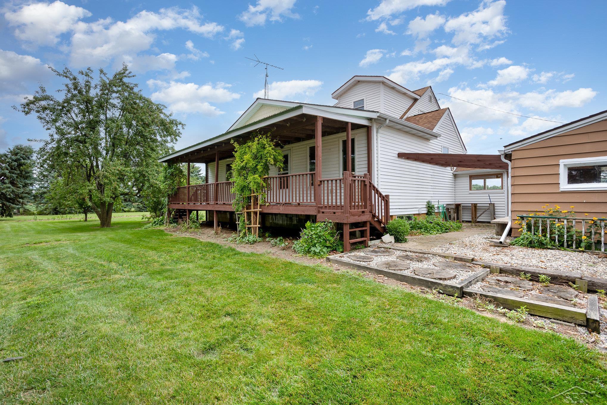 Saginaw, Michigan 48601, United States, 4 Bedrooms Bedrooms, ,2 BathroomsBathrooms,Residential,Active,211451