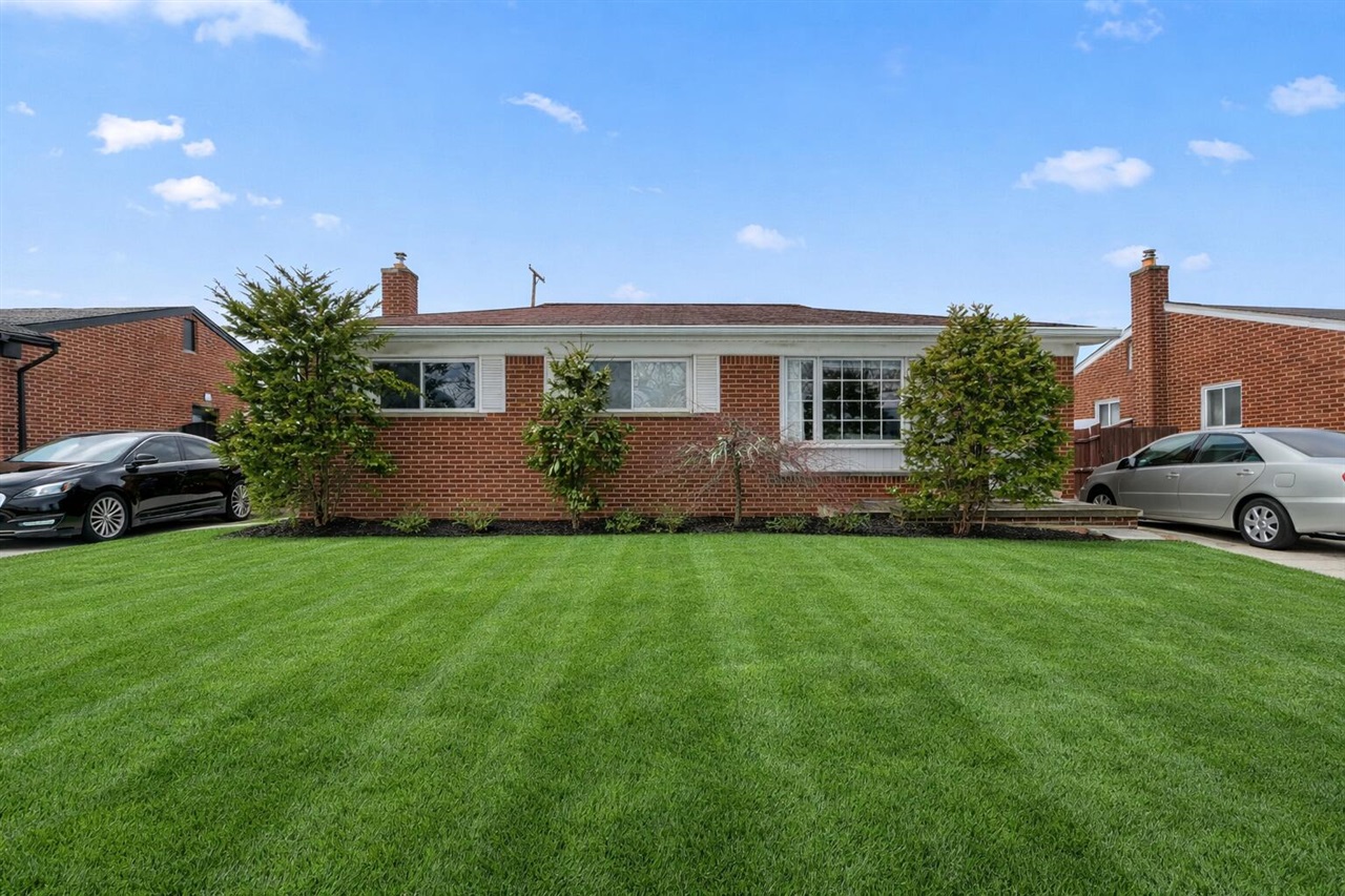 5845 Plainfield Street