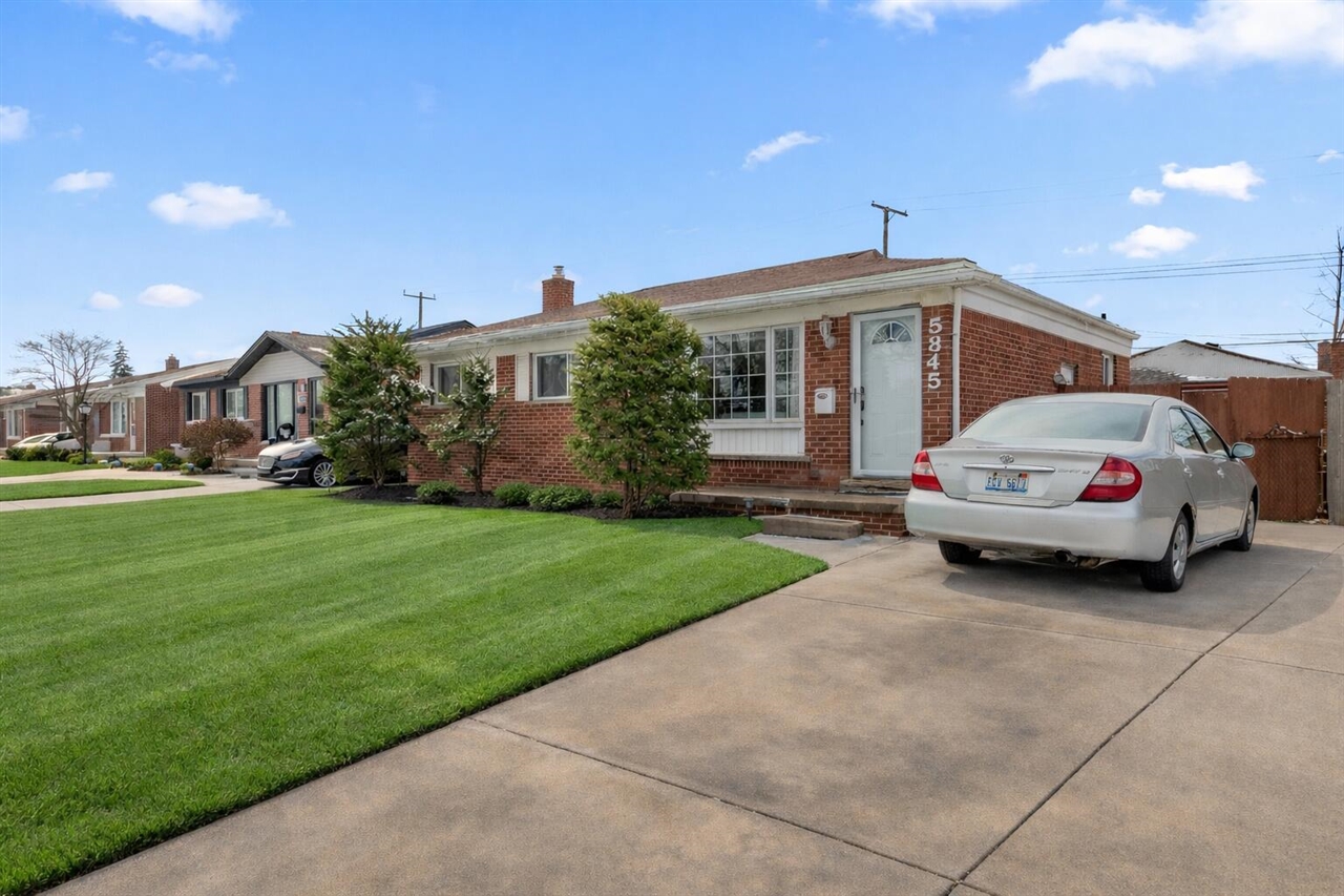 5845 Plainfield Street